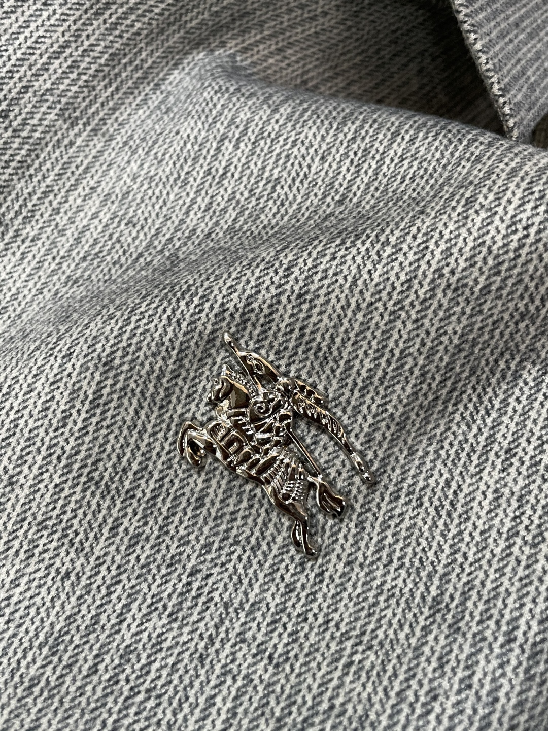 Burberry博柏利M-3XL磨毛肌理保暖衬衫外套 男士商务休闲全拉链长袖上衣✅ 磨毛针织肌理面料定制