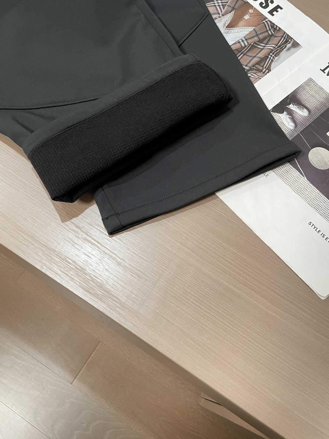 Arc'teryx始祖鸟Sawyer男士户外加绒立体冲锋裤 M-2XL✨ 硬核户外加绒保暖科技，内里高密