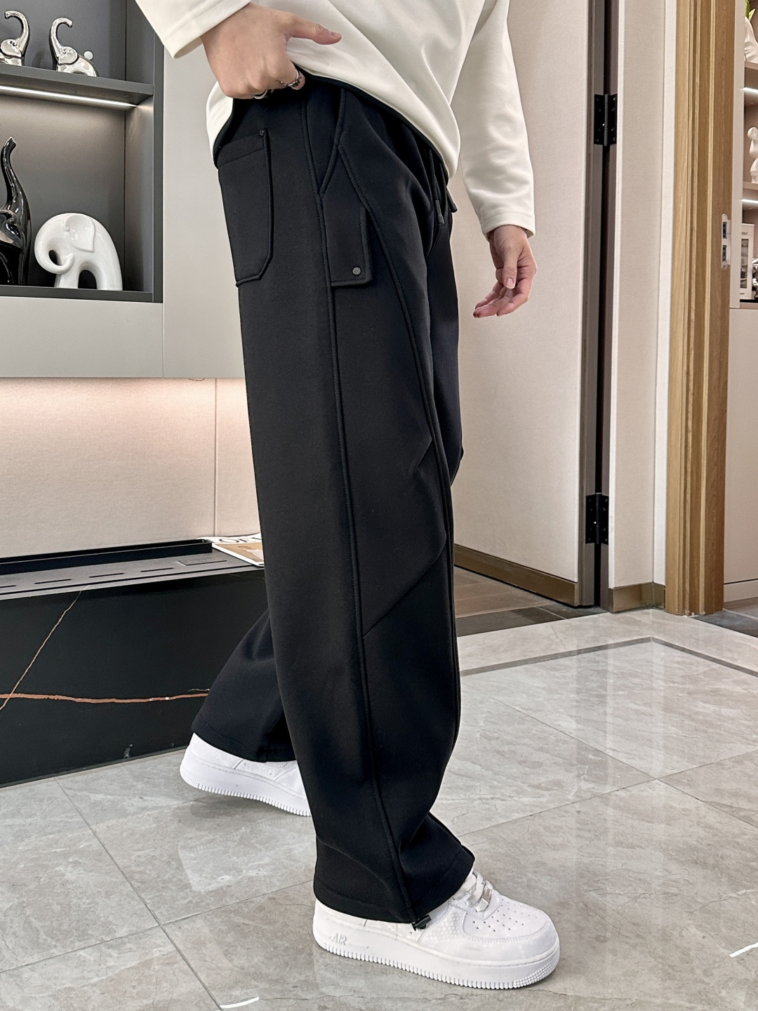 Gucc 2025秋冬最新系列男士加厚休闲裤！内里加绒，非常保暖，北方的宝子们赶紧备上！采用客供弹力柔棉