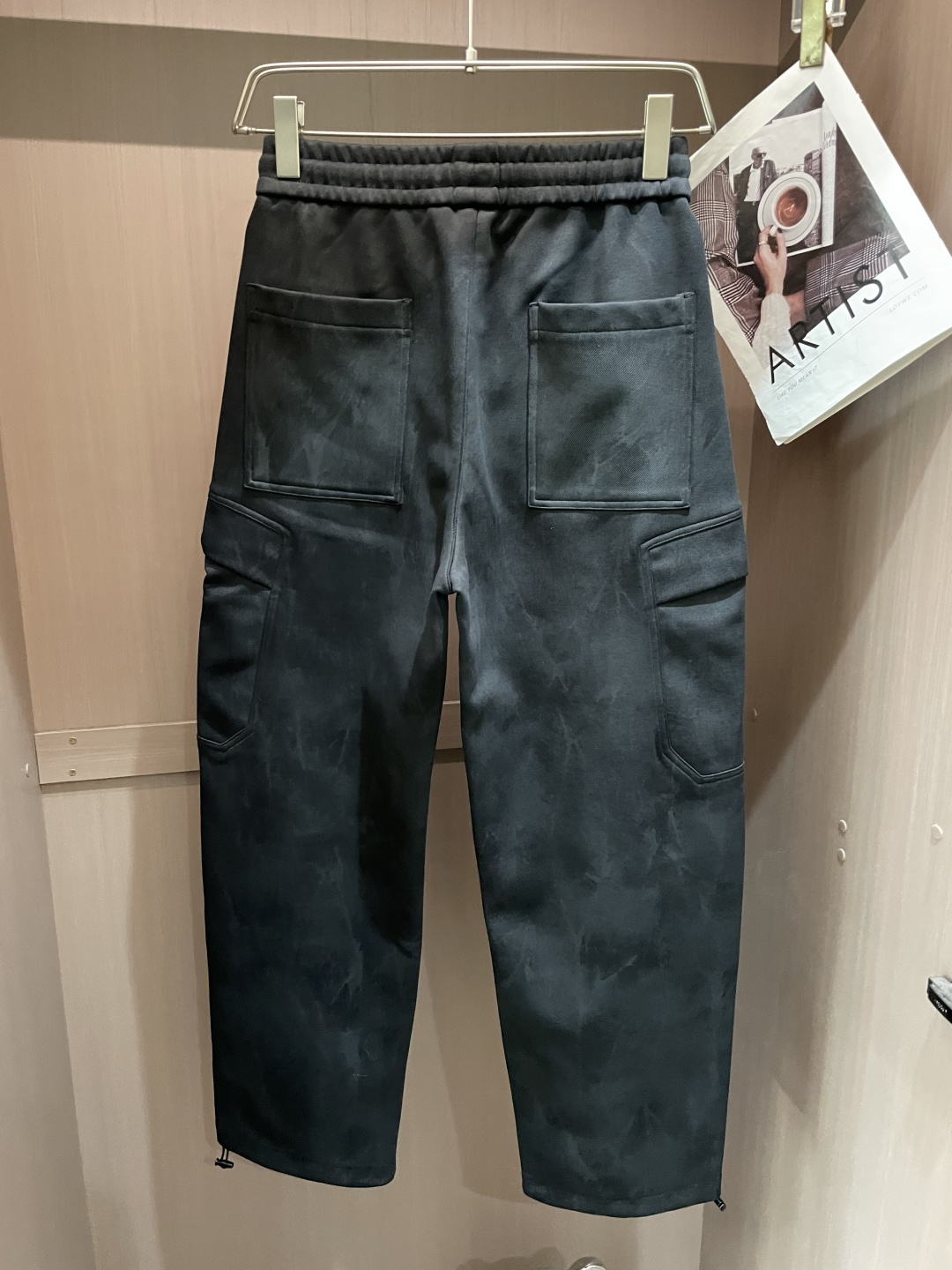 始祖鸟 2025秋冬最新系列男士加厚休闲裤！内里加绒，非常保暖，北方的宝子们赶紧备上！采用客供弹力柔棉材