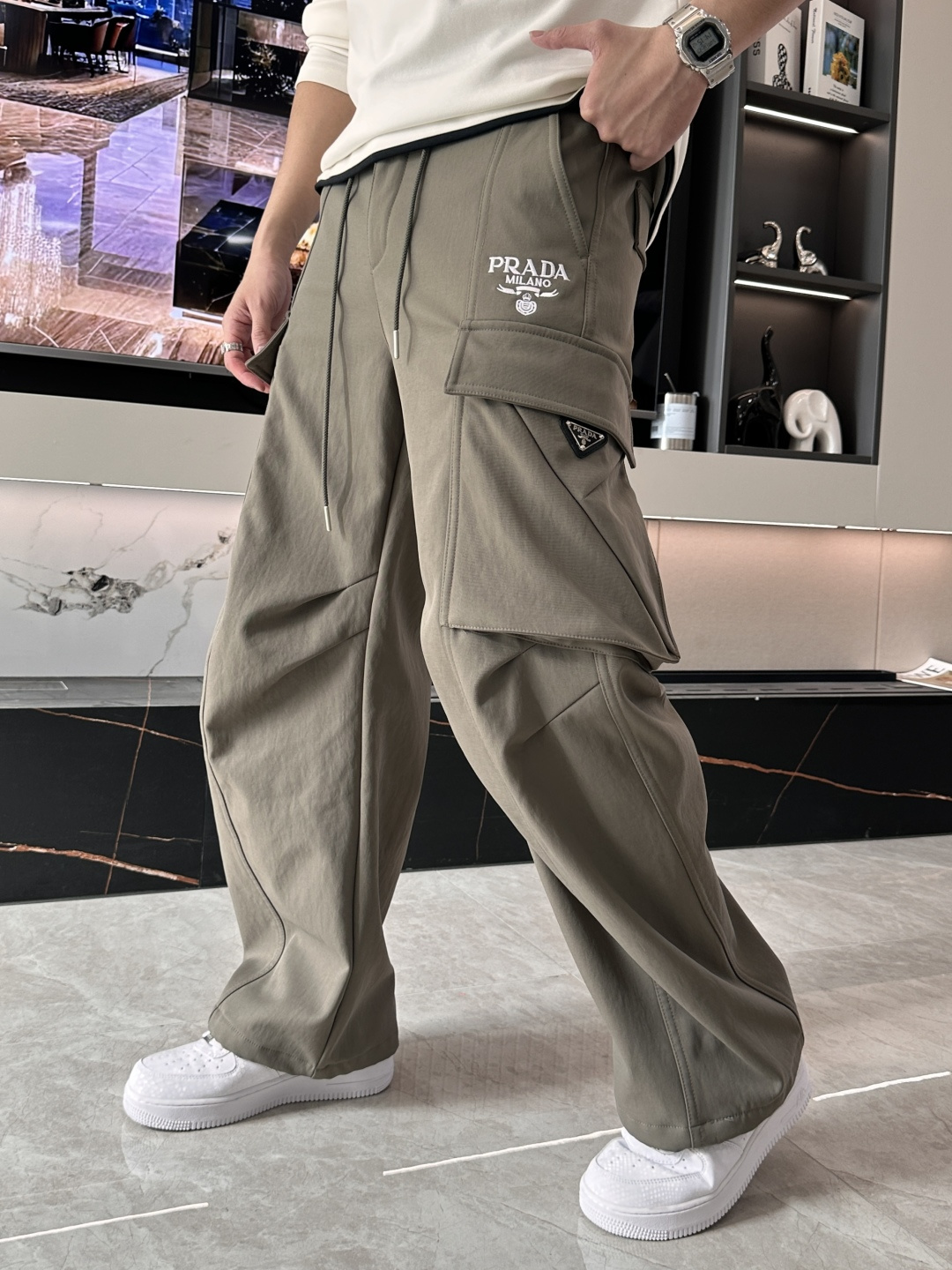 Prad 2025秋冬最新系列男士加厚休闲裤！内里加绒，非常保暖，北方的宝子们赶紧备上！采用客供弹力柔棉