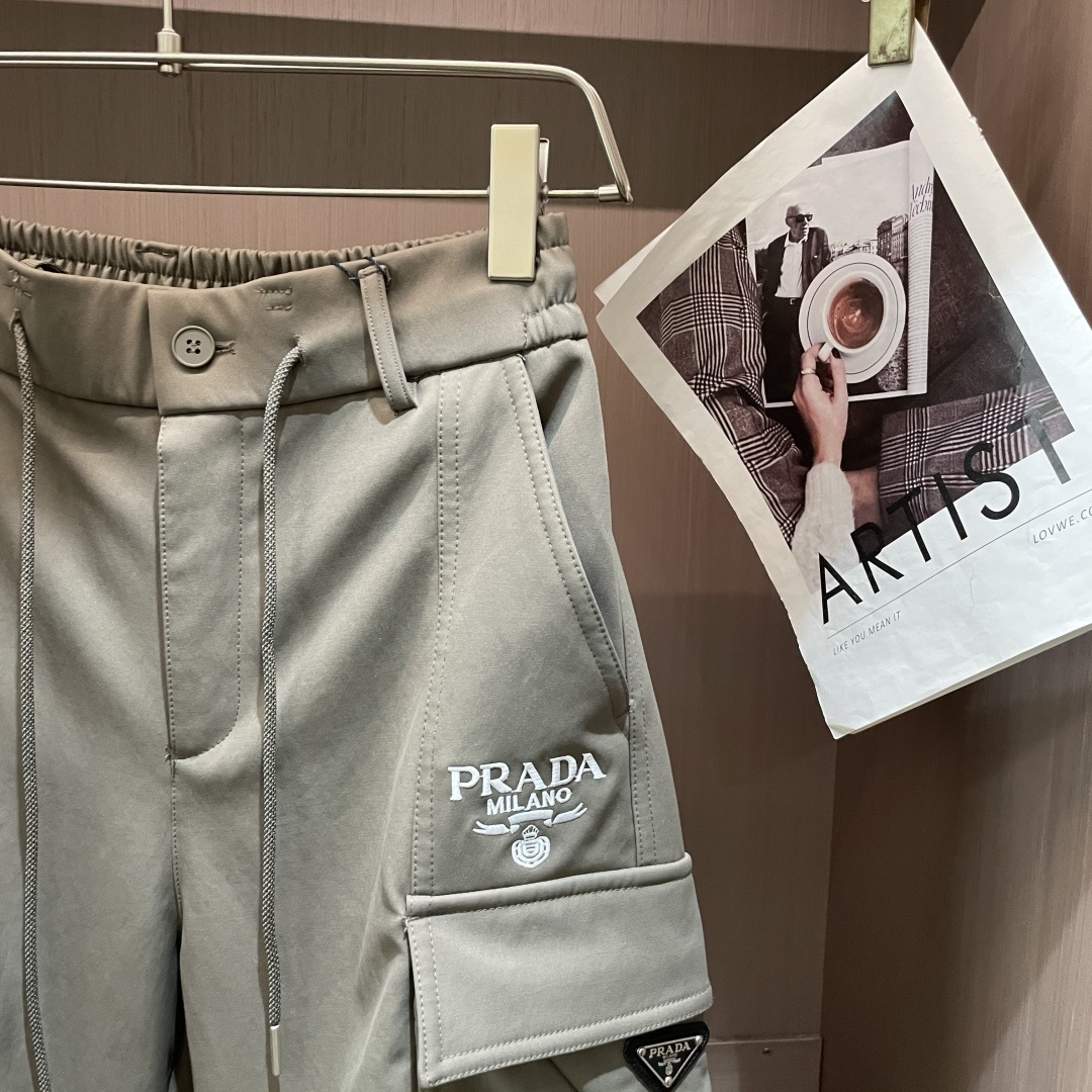 Prad 2025秋冬最新系列男士加厚休闲裤！内里加绒，非常保暖，北方的宝子们赶紧备上！采用客供弹力柔棉