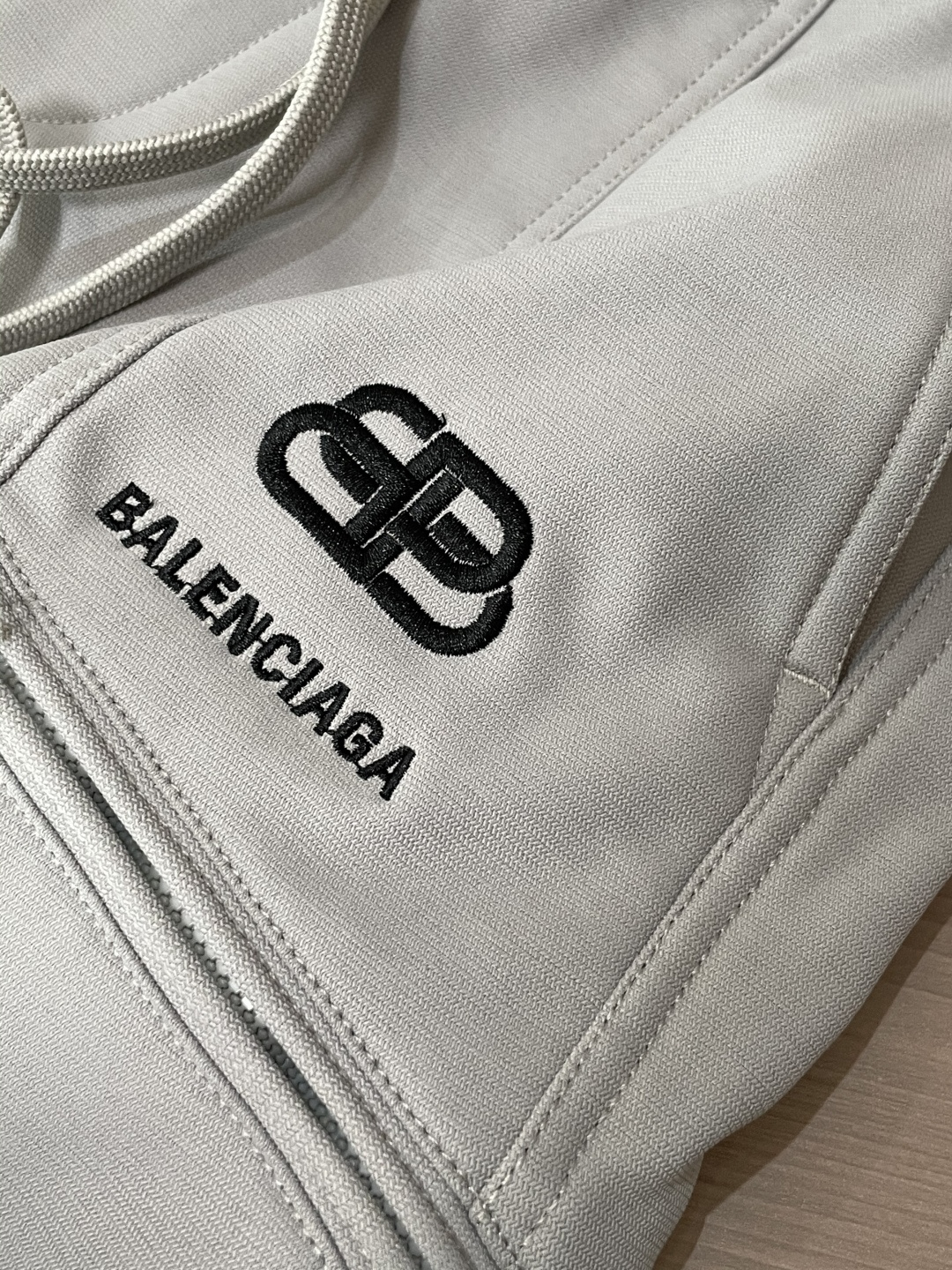 巴黎世家 2025秋冬最新系列男士加厚休闲裤！内里加绒，非常保暖，北方的宝子们赶紧备上！采用客供弹力柔棉