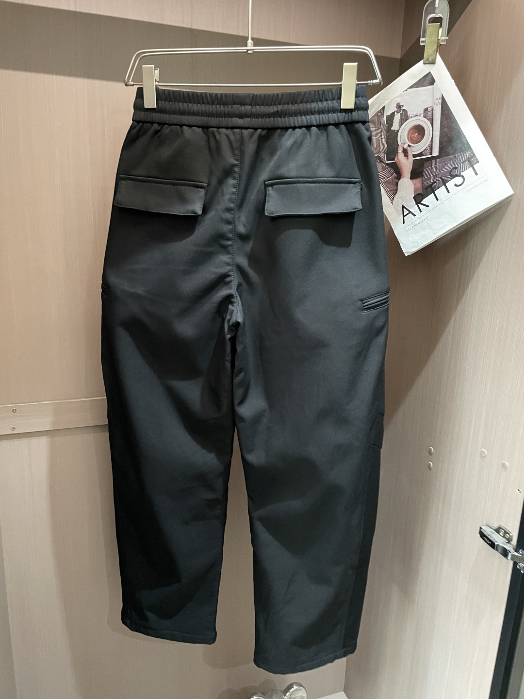 巴黎世家 2025秋冬最新系列男士加厚休闲裤！内里加绒，非常保暖，北方的宝子们赶紧备上！采用客供弹力柔棉