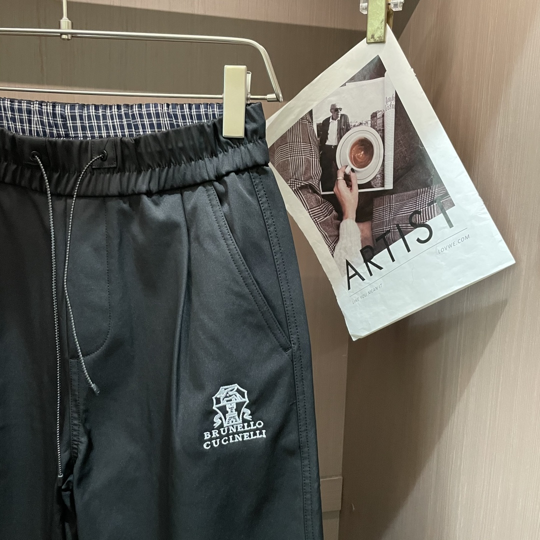 BC 2025秋冬最新系列男士加厚休闲裤！内里加绒，非常保暖，北方的宝子们赶紧备上！采用客供弹力柔棉材质