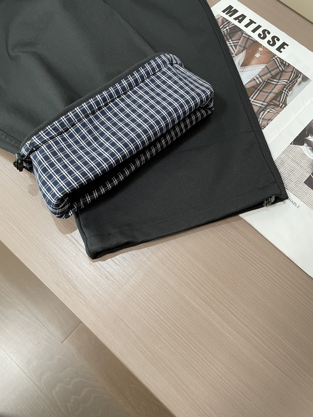 BC 2025秋冬最新系列男士加厚休闲裤！内里加绒，非常保暖，北方的宝子们赶紧备上！采用客供弹力柔棉材质