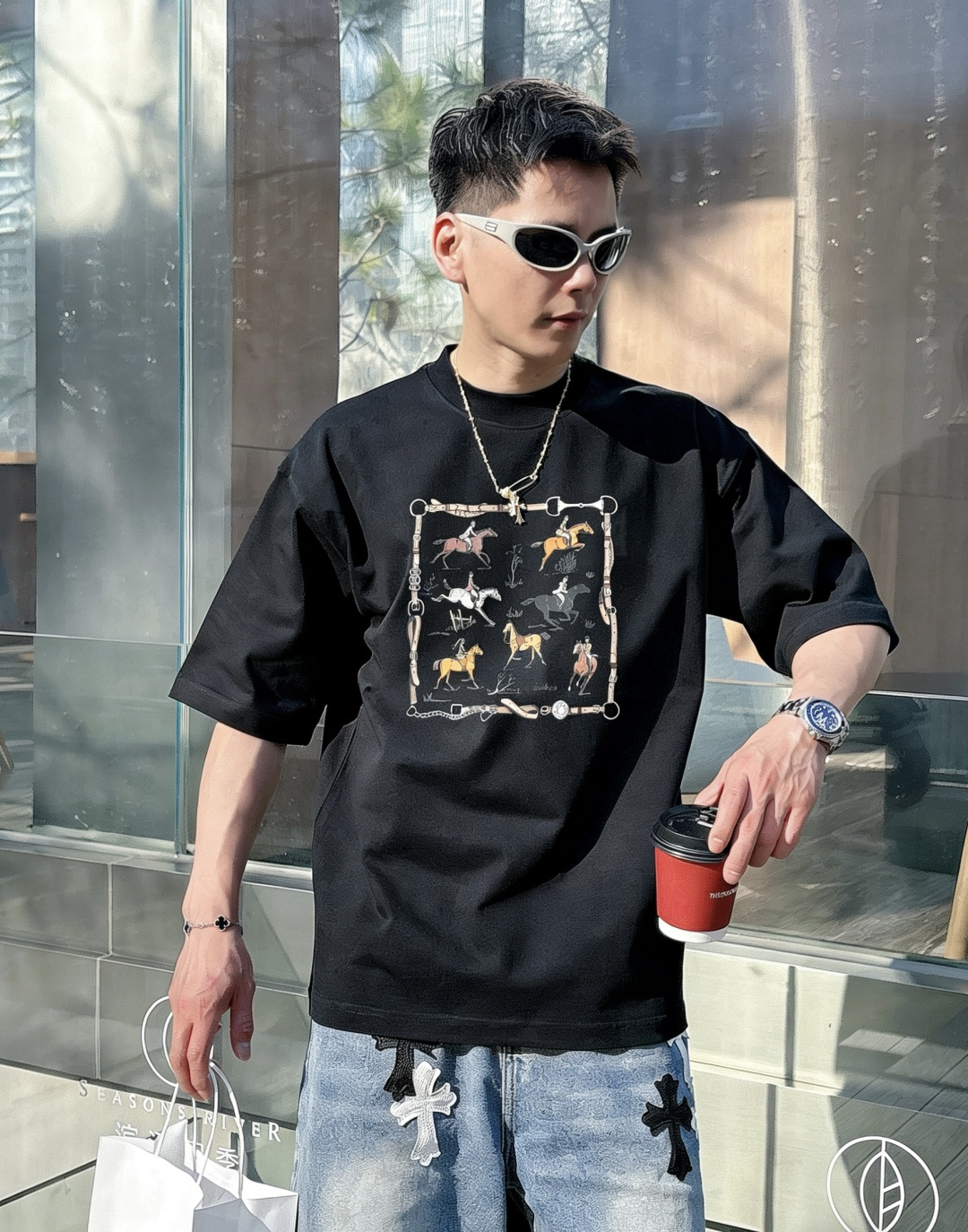 爱🐎仕 2026春夏款/官网同步面料采用重磅纯棉精梳棉面料，OS宽松版型，上身版型超正！日常百搭，衣橱必