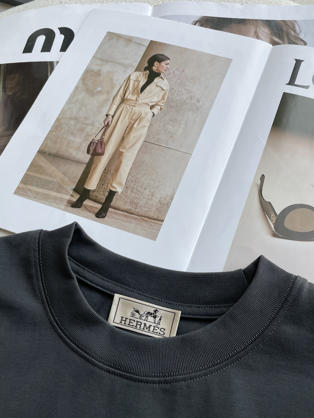 爱🐎仕2026春夏款/官网同步面料采用重磅纯棉精梳棉面料，OS宽松版型，上身版型超正！日常百搭，衣橱必备