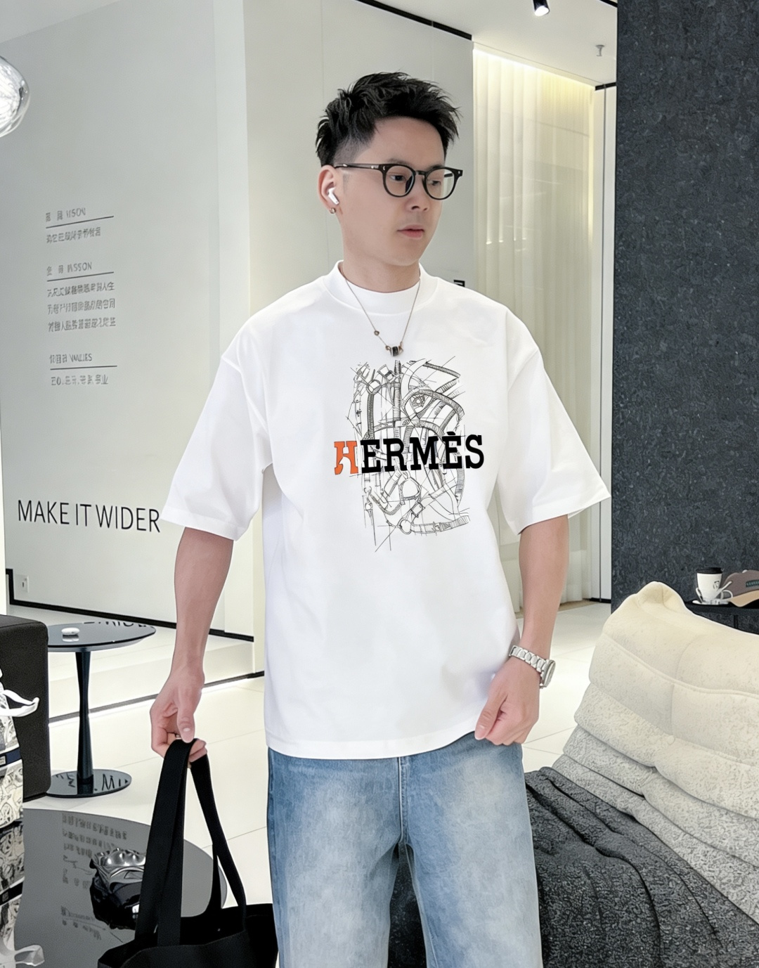 爱🐎仕 2026春夏款/官网同步面料采用重磅纯棉精梳棉面料，OS宽松版型，上身版型超正！日常百搭，衣橱必