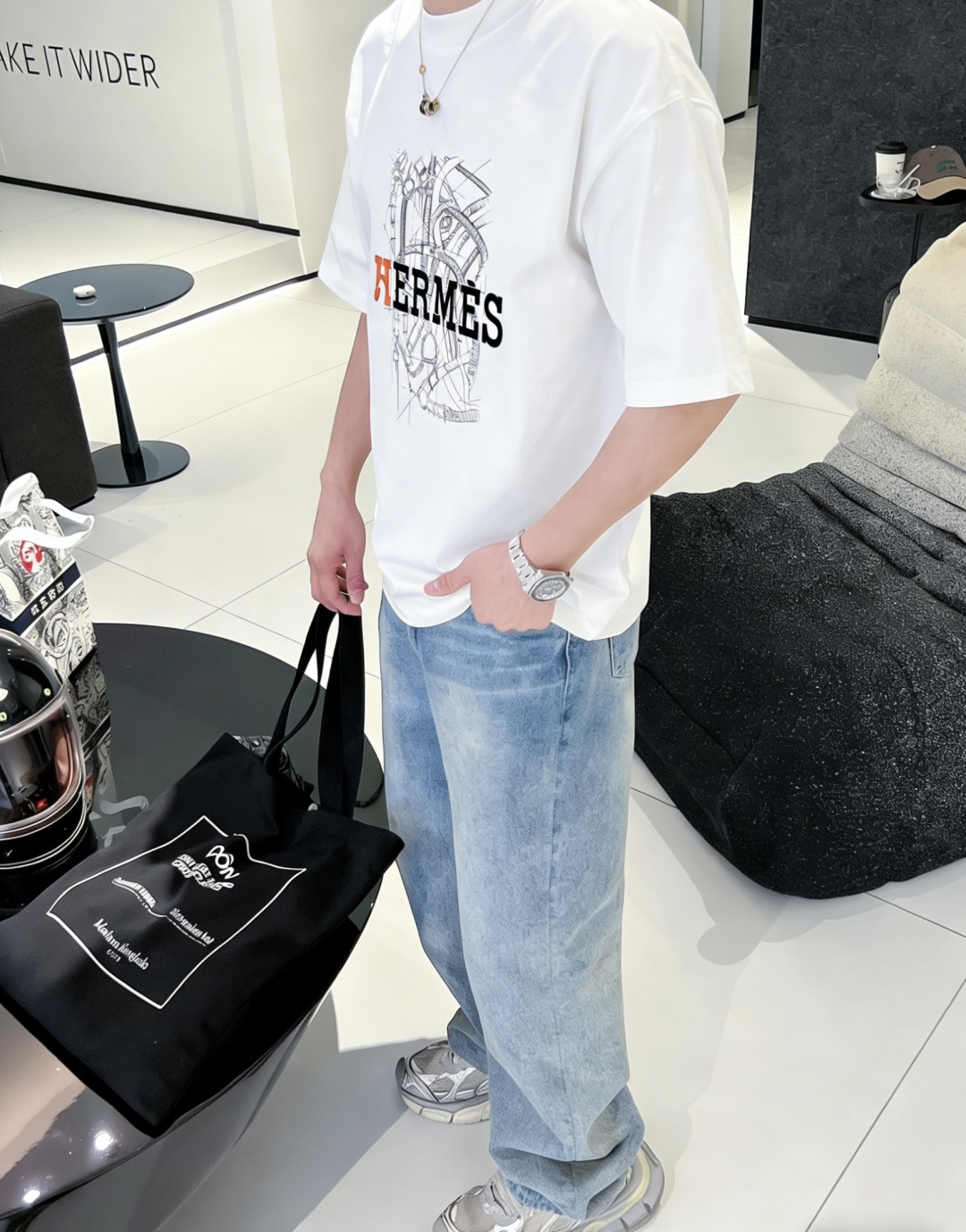 爱🐎仕 2026春夏款/官网同步面料采用重磅纯棉精梳棉面料，OS宽松版型，上身版型超正！日常百搭，衣橱必