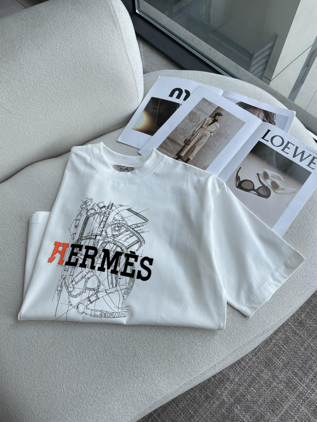 爱🐎仕 2026春夏款/官网同步面料采用重磅纯棉精梳棉面料，OS宽松版型，上身版型超正！日常百搭，衣橱必