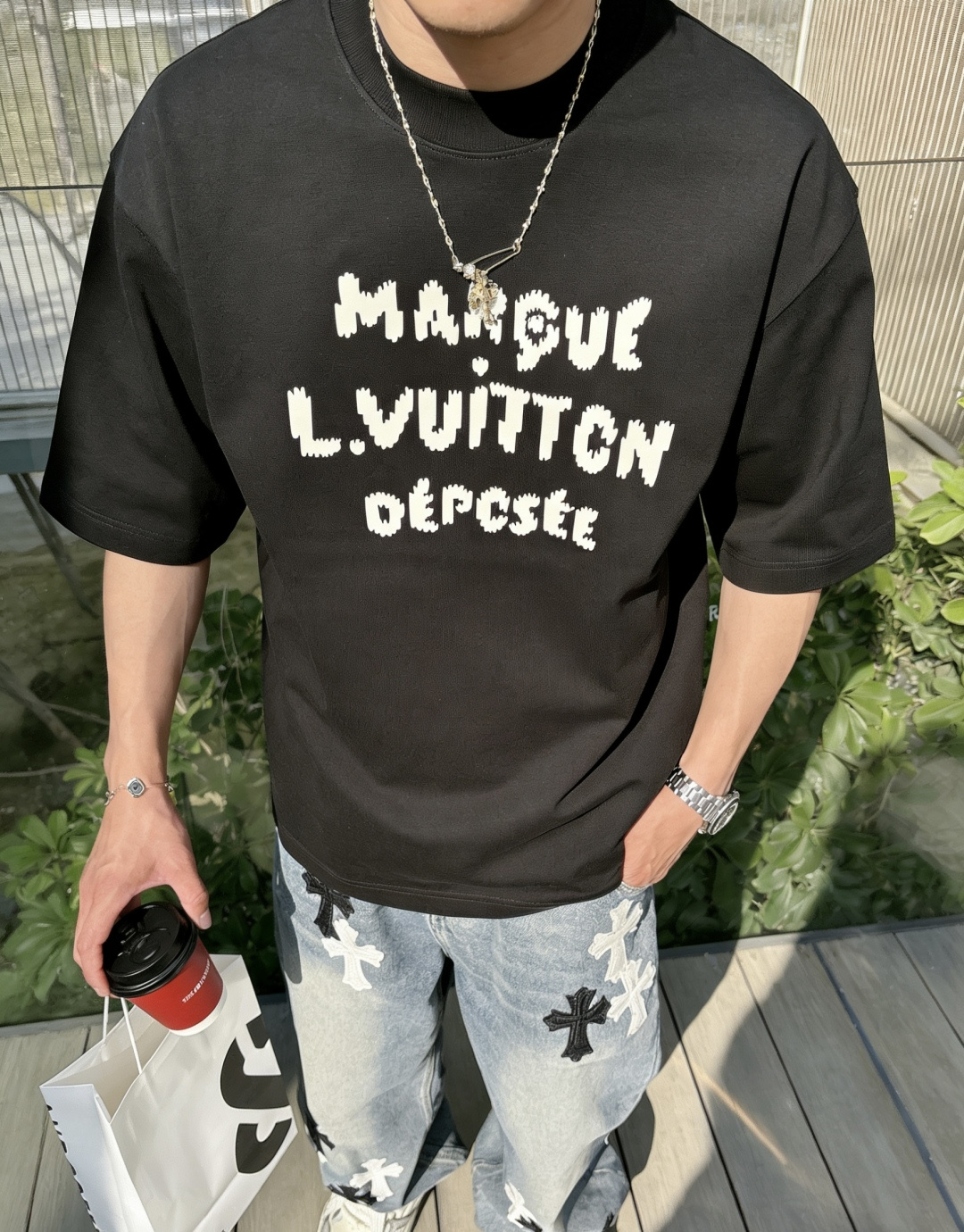 Lv/新年限定款2026春夏款/官网同步面料采用重磅纯棉精梳棉面料，OS宽松版型，上身版型超正！日常百搭