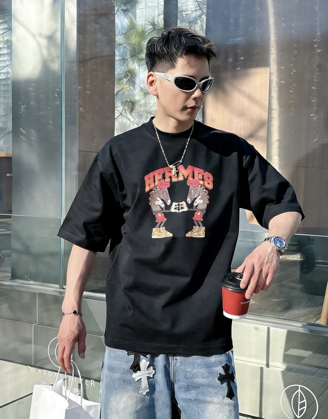 爱🐎仕/新年限定款2026春夏款/官网同步面料采用重磅纯棉精梳棉面料，OS宽松版型，上身版型超正！日常百