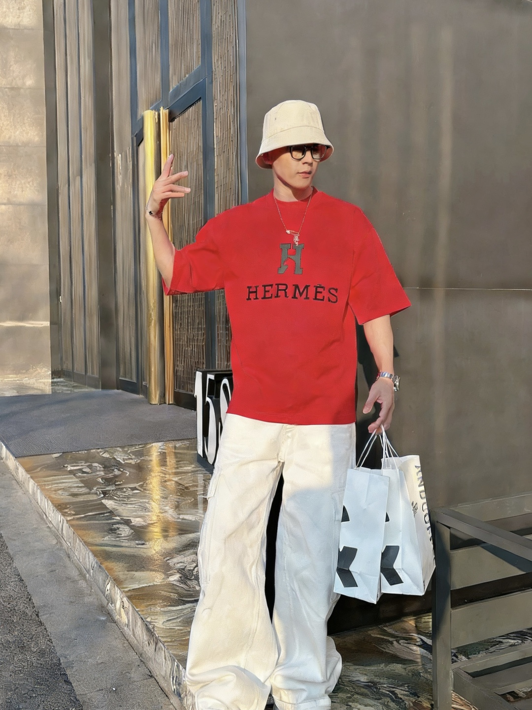 爱🐎仕/新年限定款2026春夏款/官网同步面料采用重磅纯棉精梳棉面料，OS宽松版型，上身版型超正！日常百