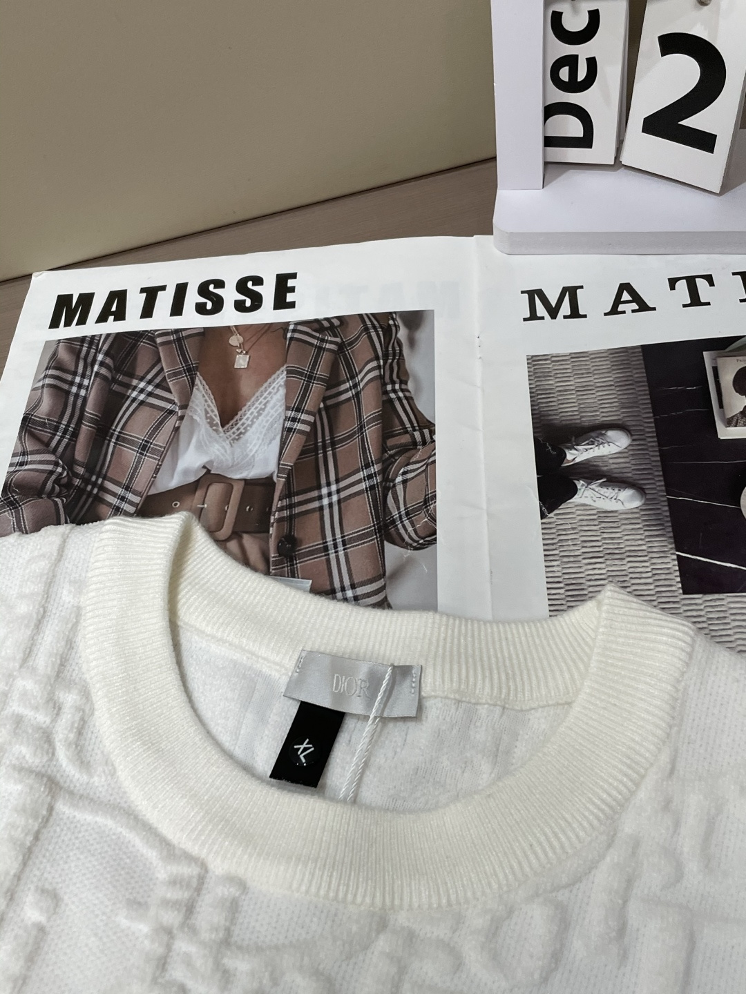 Dior 重磅推荐！2025aw秋冬新款 专柜同步 时尚经典基础款针织衫 秋冬必备款 采用针织衫加厚毛衣