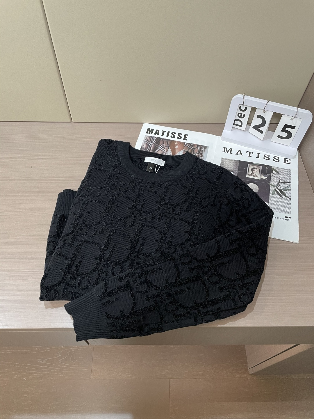 Dior 重磅推荐！2025aw秋冬新款 专柜同步 时尚经典基础款针织衫 秋冬必备款 采用针织衫加厚毛衣