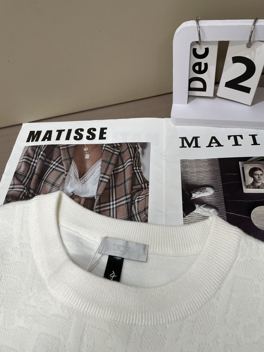 Dior 重磅推荐！2025aw秋冬新款 专柜同步 时尚经典基础款针织衫 秋冬必备款 采用针织衫加厚毛衣