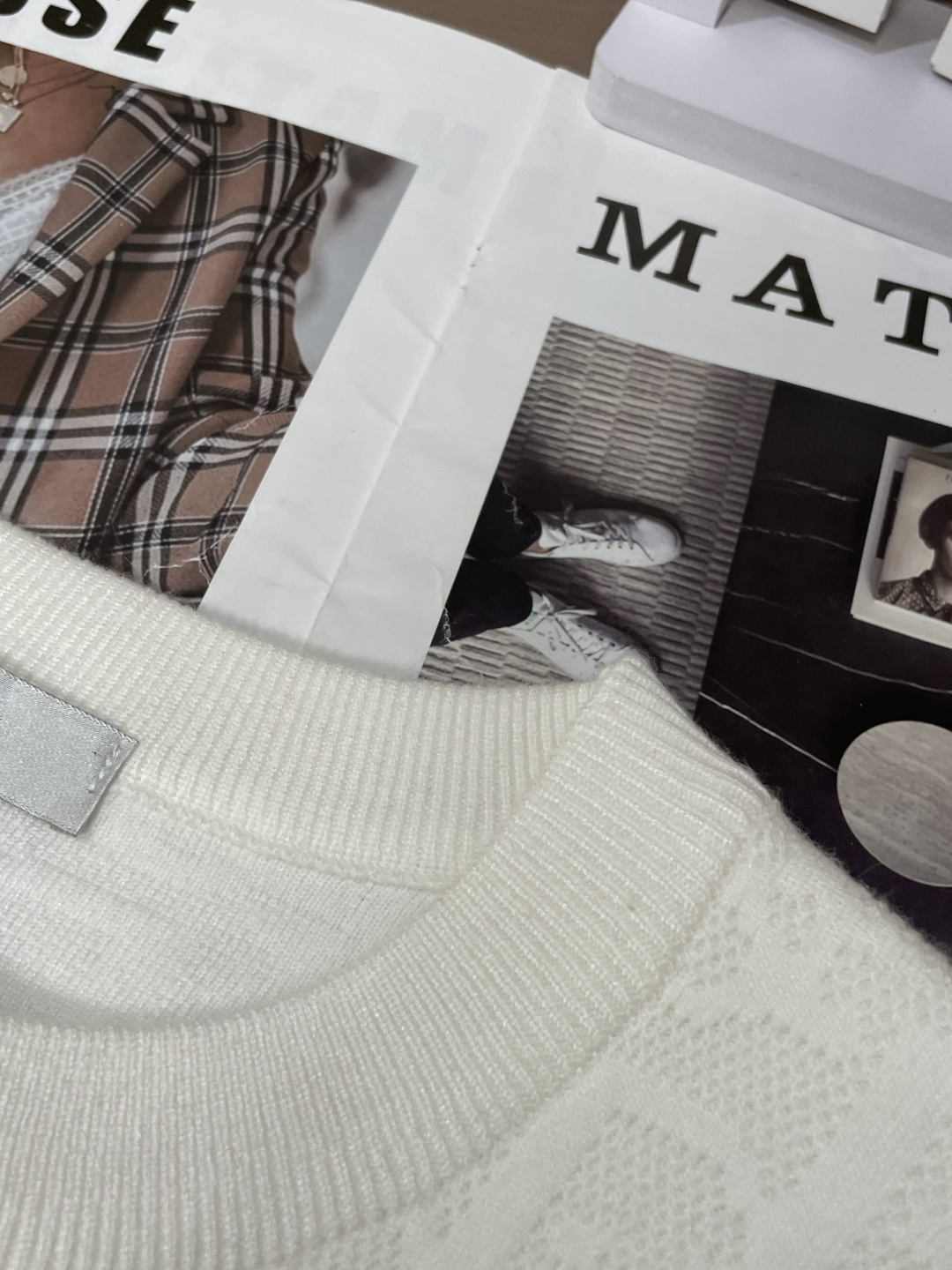 Dior 重磅推荐！2025aw秋冬新款 专柜同步 时尚经典基础款针织衫 秋冬必备款 采用针织衫加厚毛衣