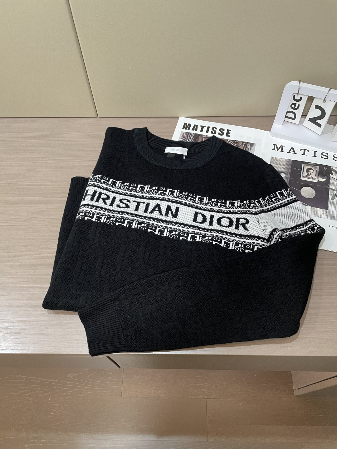 Dior 重磅推荐！2025aw秋冬新款 专柜同步 时尚经典基础款针织衫 秋冬必备款 采用针织衫加厚毛衣