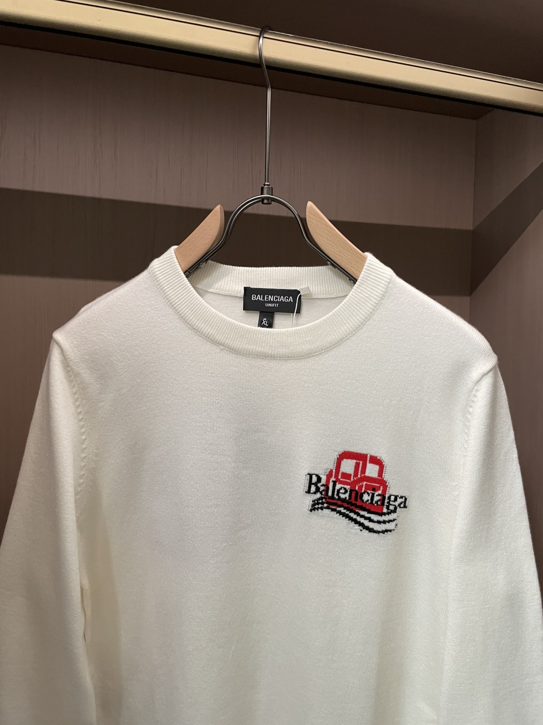 巴黎世家 重磅推荐！2025aw秋冬新款 专柜同步 时尚经典基础款针织衫 秋冬必备款 采用针织衫加厚毛衣