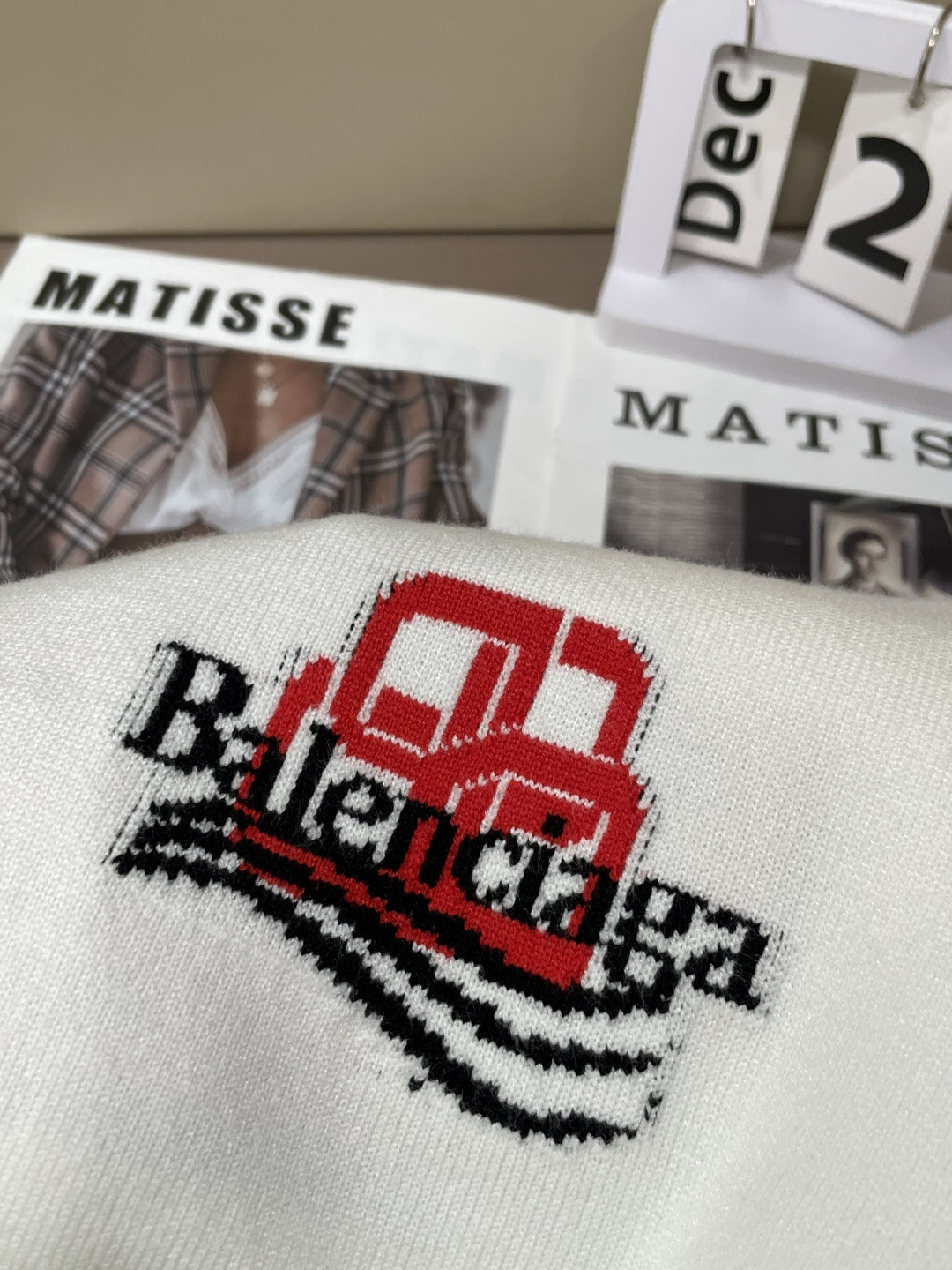 巴黎世家 重磅推荐！2025aw秋冬新款 专柜同步 时尚经典基础款针织衫 秋冬必备款 采用针织衫加厚毛衣