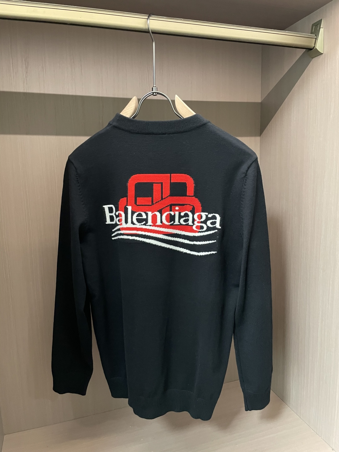 巴黎世家 重磅推荐！2025aw秋冬新款 专柜同步 时尚经典基础款针织衫 秋冬必备款 采用针织衫加厚毛衣