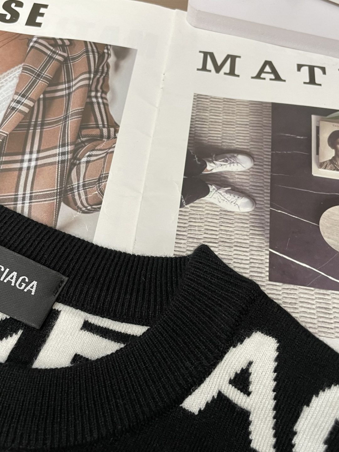 巴黎世家 重磅推荐！2025aw秋冬新款 专柜同步 时尚经典基础款针织衫 秋冬必备款 采用针织衫加厚毛衣