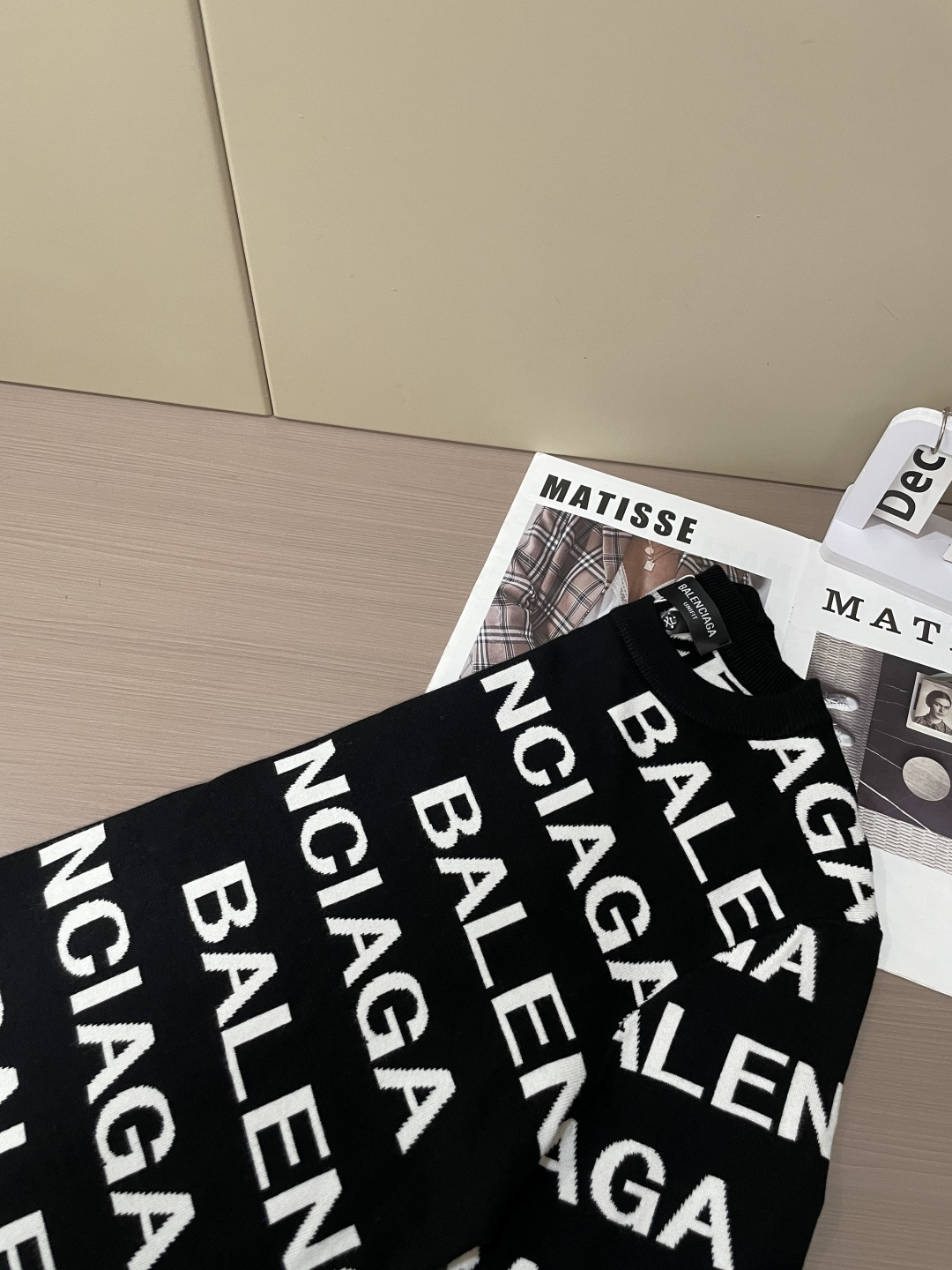 巴黎世家 重磅推荐！2025aw秋冬新款 专柜同步 时尚经典基础款针织衫 秋冬必备款 采用针织衫加厚毛衣