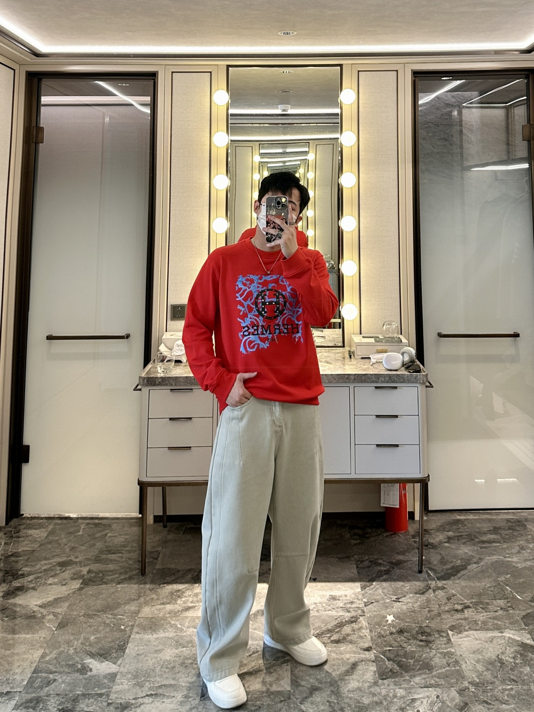 爱🐎仕 /2025秋冬新品 定制顶级卫衣棉，面料特别有质感，冬季必备单品，保暖性好。男女通穿，细节到位，