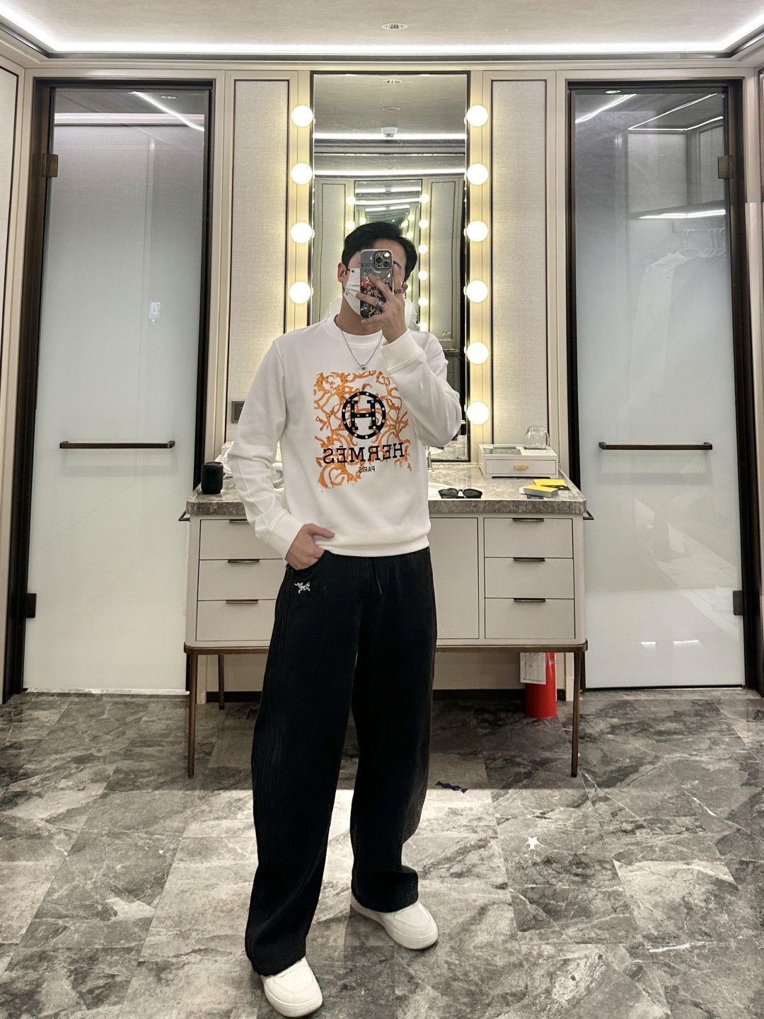 爱🐎仕 /2025秋冬新品 定制顶级卫衣棉，面料特别有质感，冬季必备单品，保暖性好。男女通穿，细节到位，