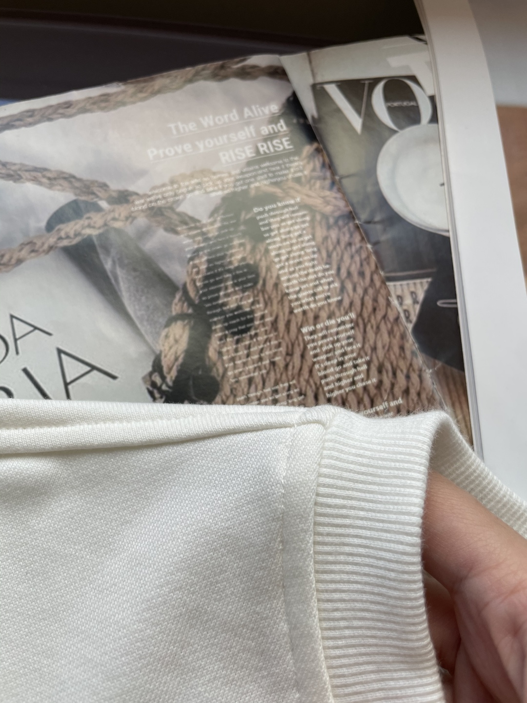 爱🐎仕 /2025秋冬新品 定制顶级卫衣棉，面料特别有质感，冬季必备单品，保暖性好。男女通穿，细节到位，