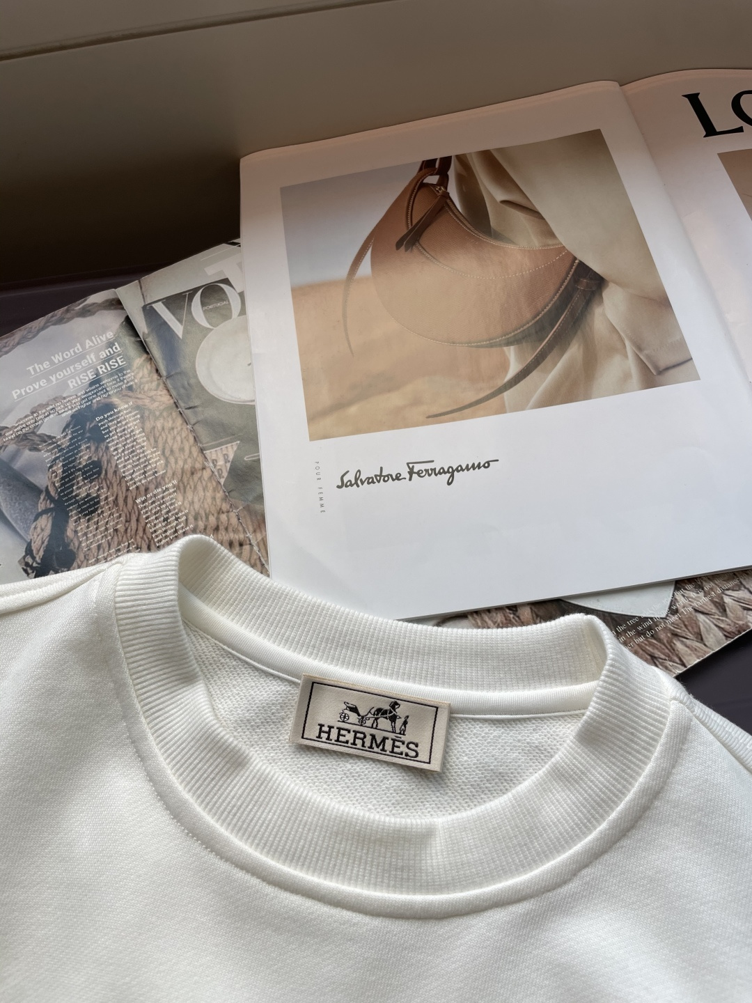 爱🐎仕 /2025秋冬新品 定制顶级卫衣棉，面料特别有质感，冬季必备单品，保暖性好。男女通穿，细节到位，