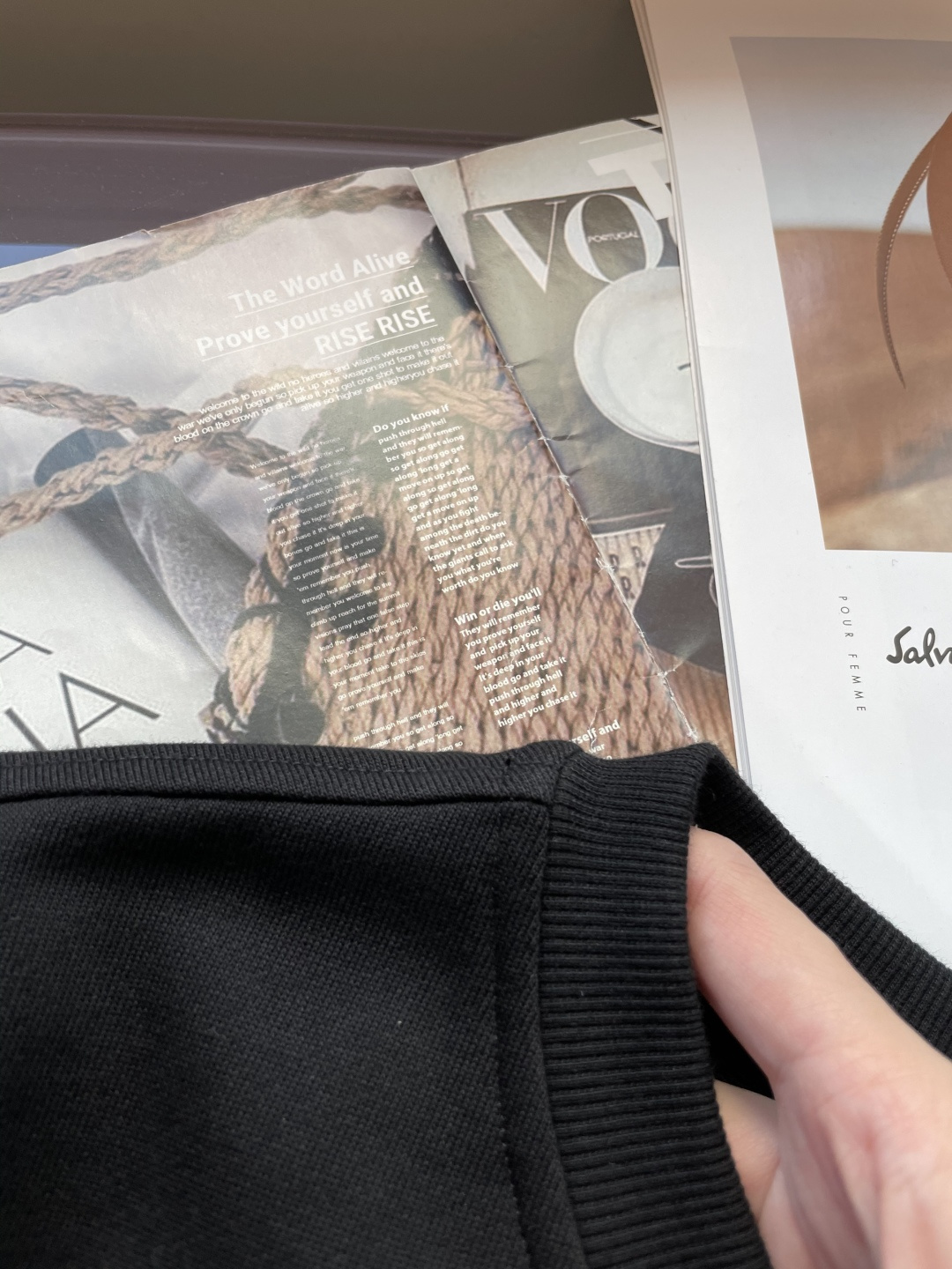 爱🐎仕 /2025秋冬新品 定制顶级卫衣棉，面料特别有质感，冬季必备单品，保暖性好。男女通穿，细节到位，