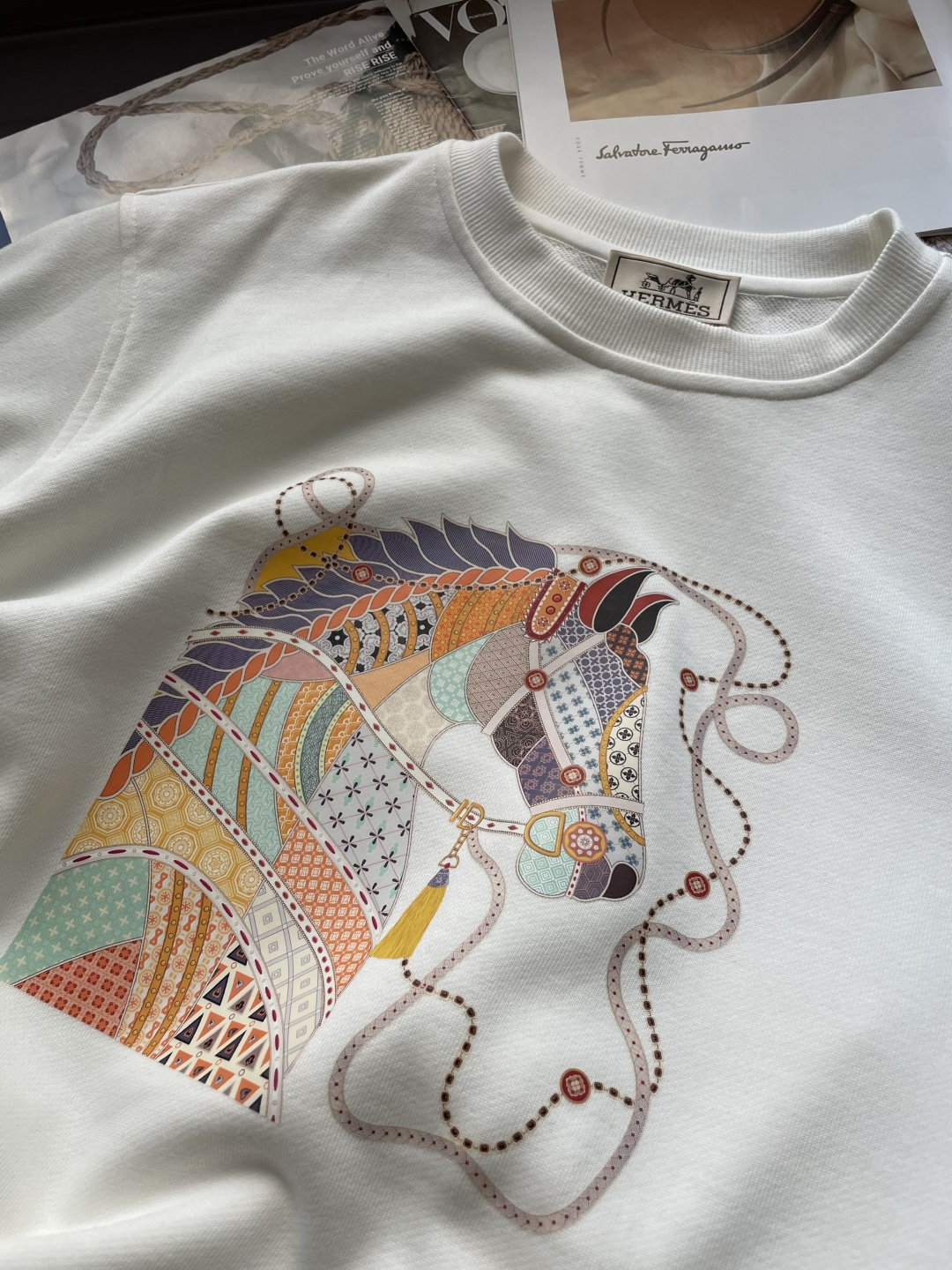 爱🐎仕 /2025秋冬新品 定制顶级卫衣棉，面料特别有质感，冬季必备单品，保暖性好。男女通穿，细节到位，