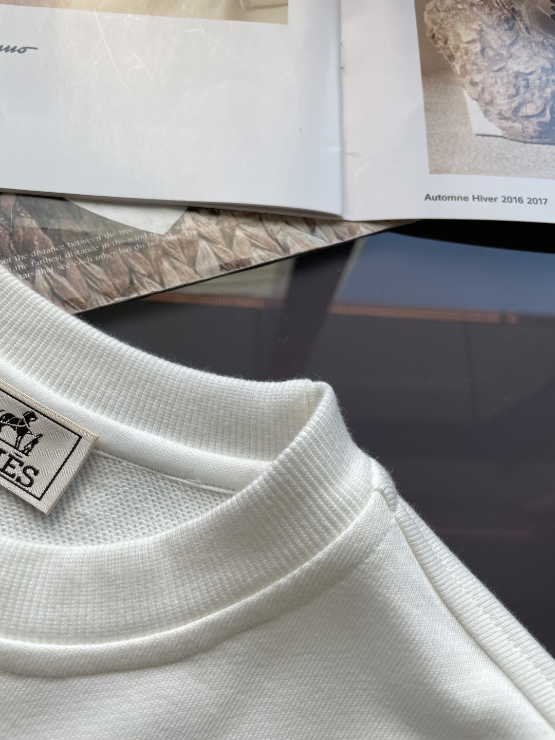 爱🐎仕 /2025秋冬新品 定制顶级卫衣棉，面料特别有质感，冬季必备单品，保暖性好。男女通穿，细节到位，