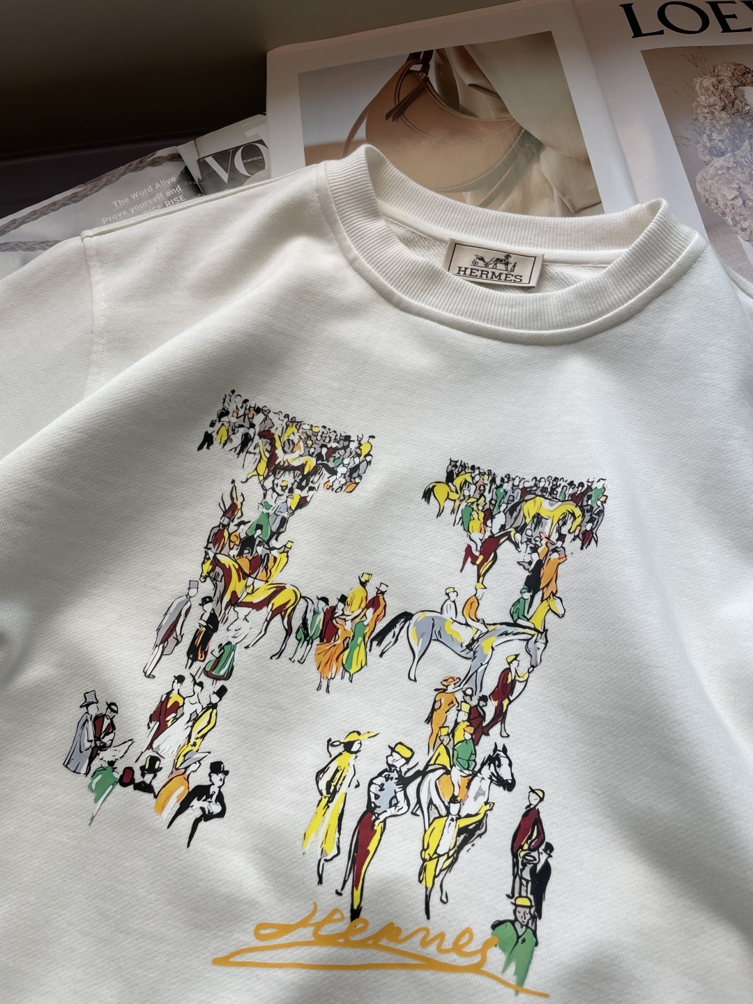 爱🐎仕 /2025秋冬新品 定制顶级卫衣棉，面料特别有质感，冬季必备单品，保暖性好。男女通穿，细节到位，