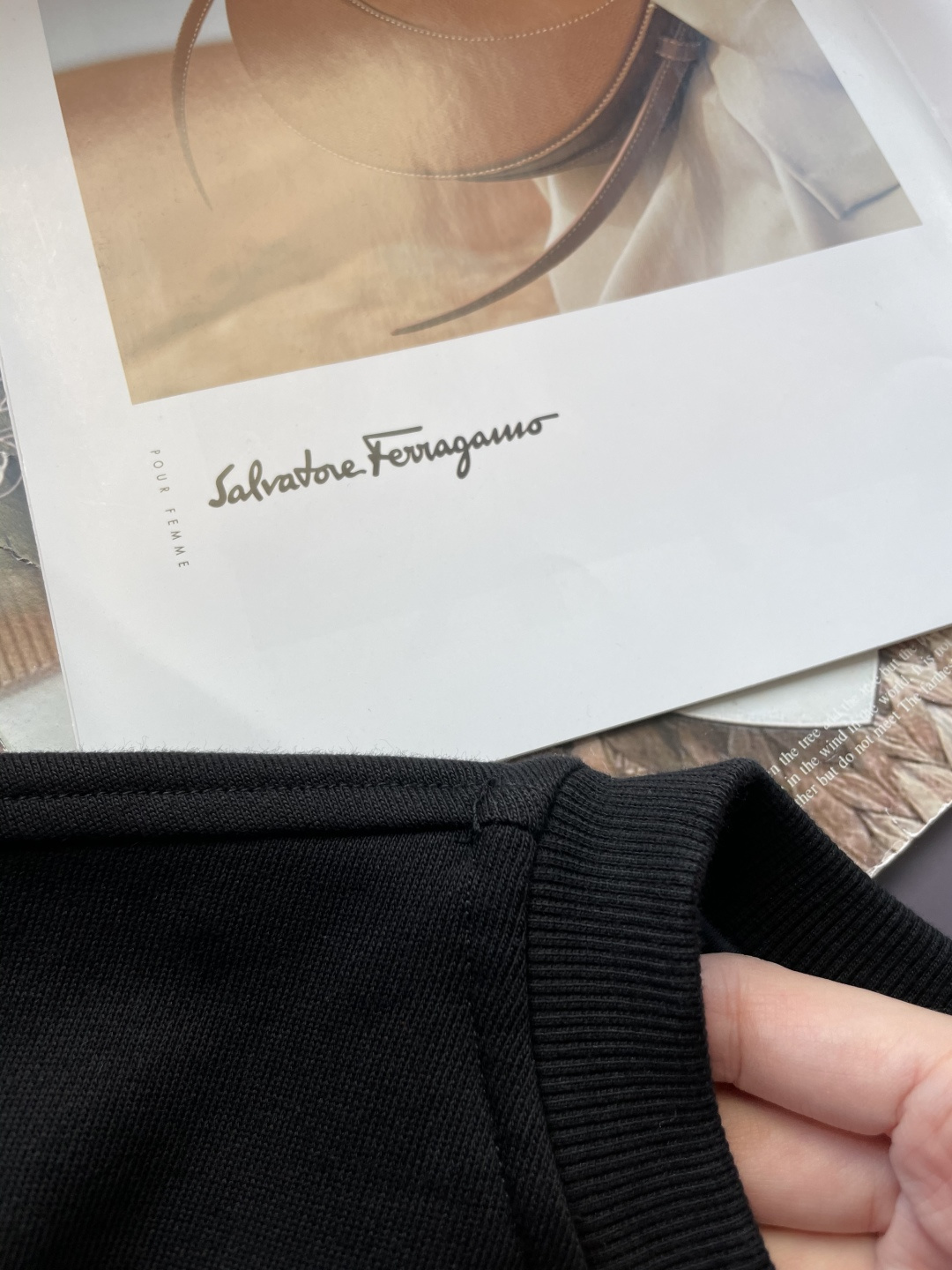 爱🐎仕 /2025秋冬新品 定制顶级卫衣棉，面料特别有质感，冬季必备单品，保暖性好。男女通穿，细节到位，