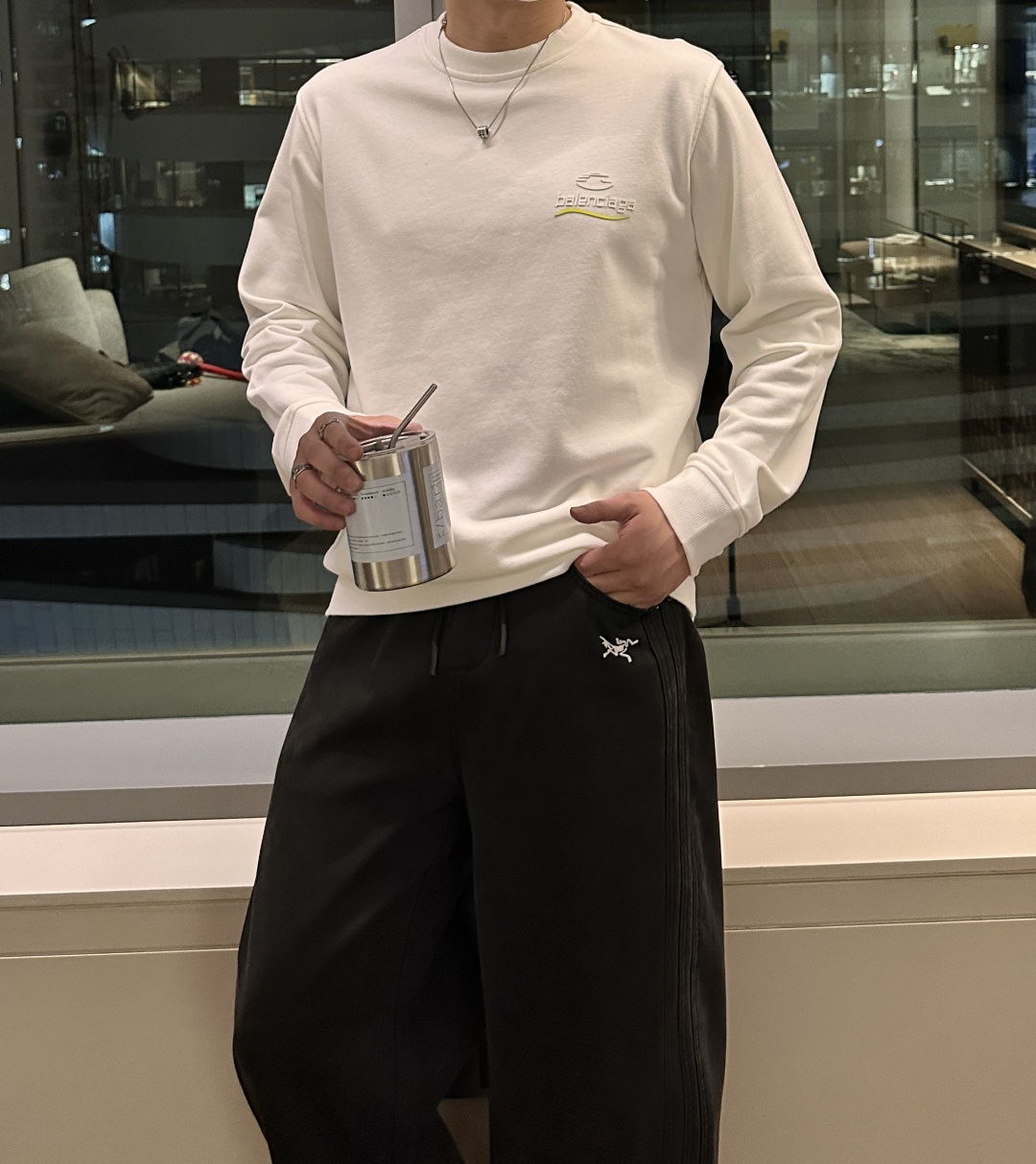 巴黎世家 /2025秋冬新品 定制顶级卫衣棉，面料特别有质感，冬季必备单品，保暖性好。男女通穿，细节到位