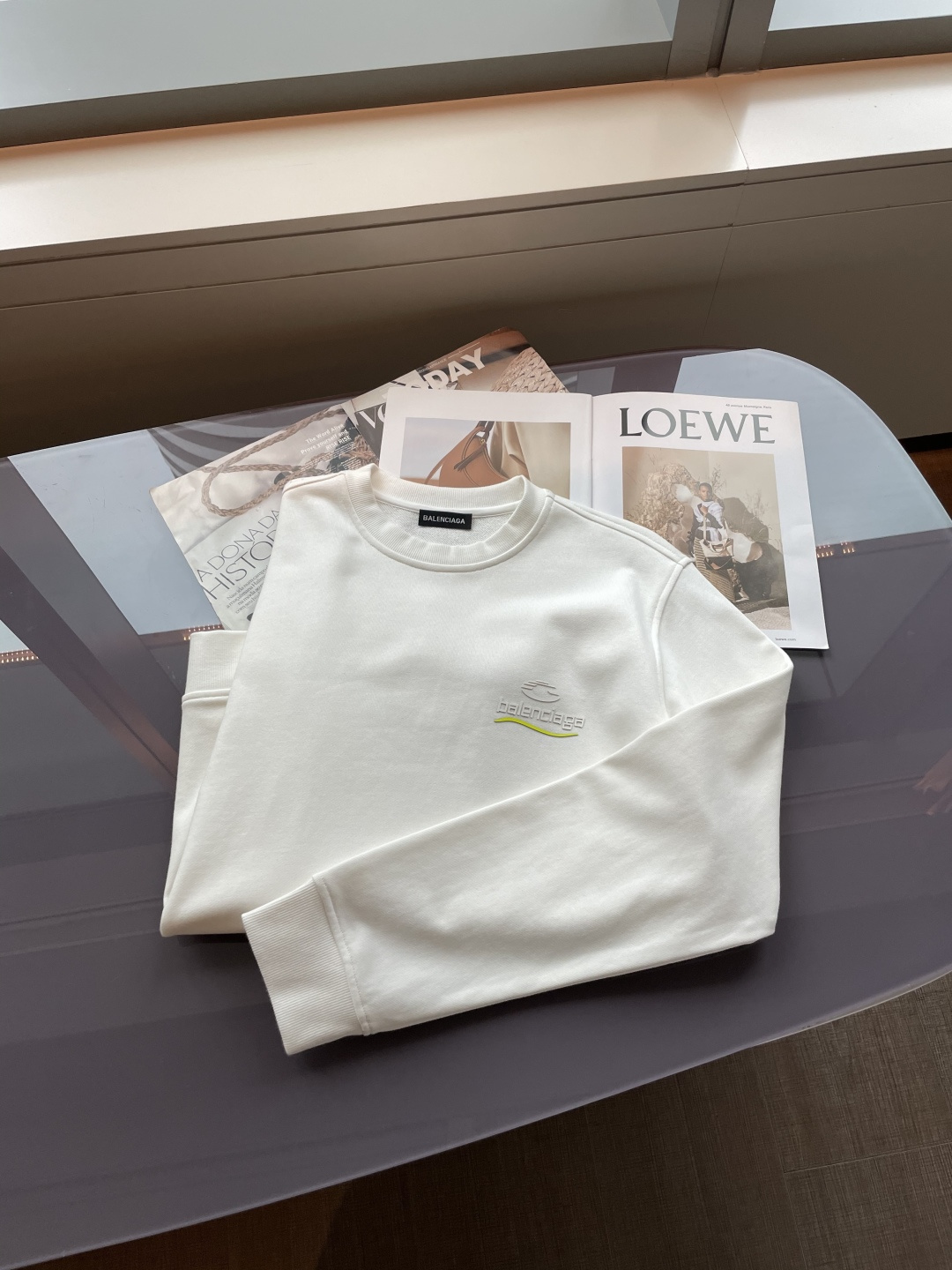 巴黎世家 /2025秋冬新品 定制顶级卫衣棉，面料特别有质感，冬季必备单品，保暖性好。男女通穿，细节到位