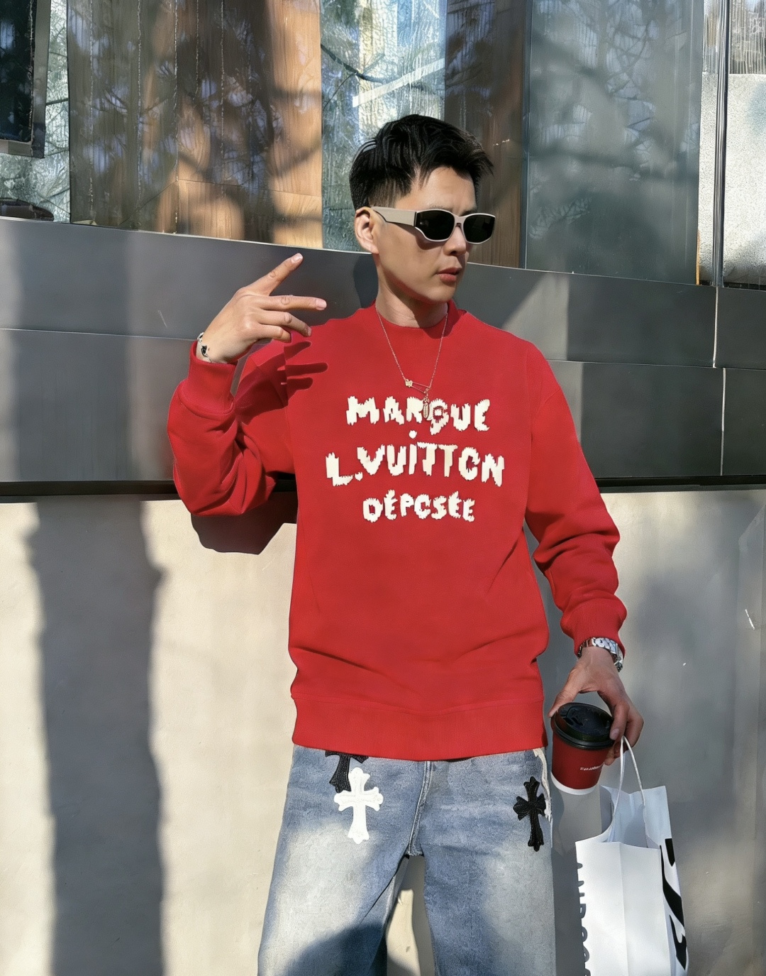 Lv /2025秋冬新品 定制顶级卫衣棉，面料特别有质感，冬季必备单品，保暖性好。男女通穿，细节到位，版