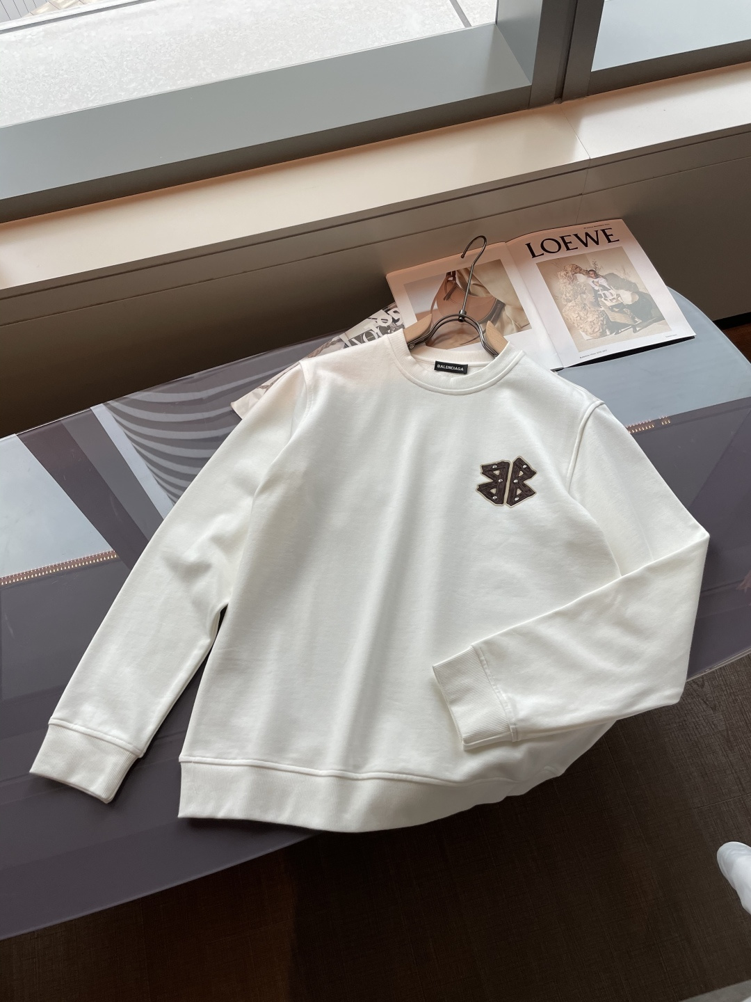 巴黎世家 /2025秋冬新品 定制顶级卫衣棉，面料特别有质感，冬季必备单品，保暖性好。男女通穿，细节到位