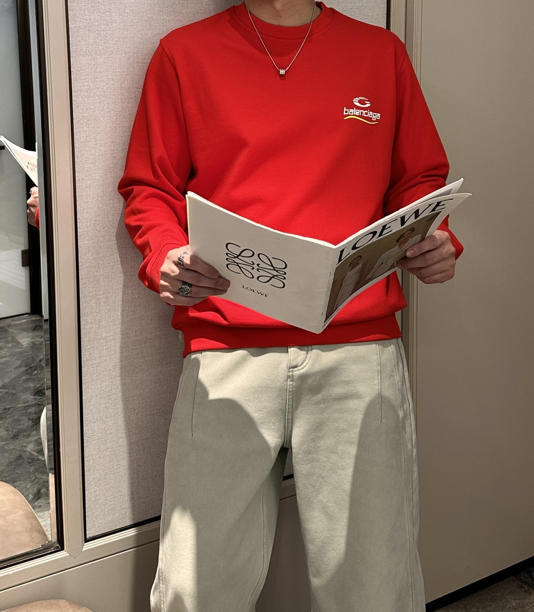 巴黎世家 /2025秋冬新品 定制顶级卫衣棉，面料特别有质感，冬季必备单品，保暖性好。男女通穿，细节到位