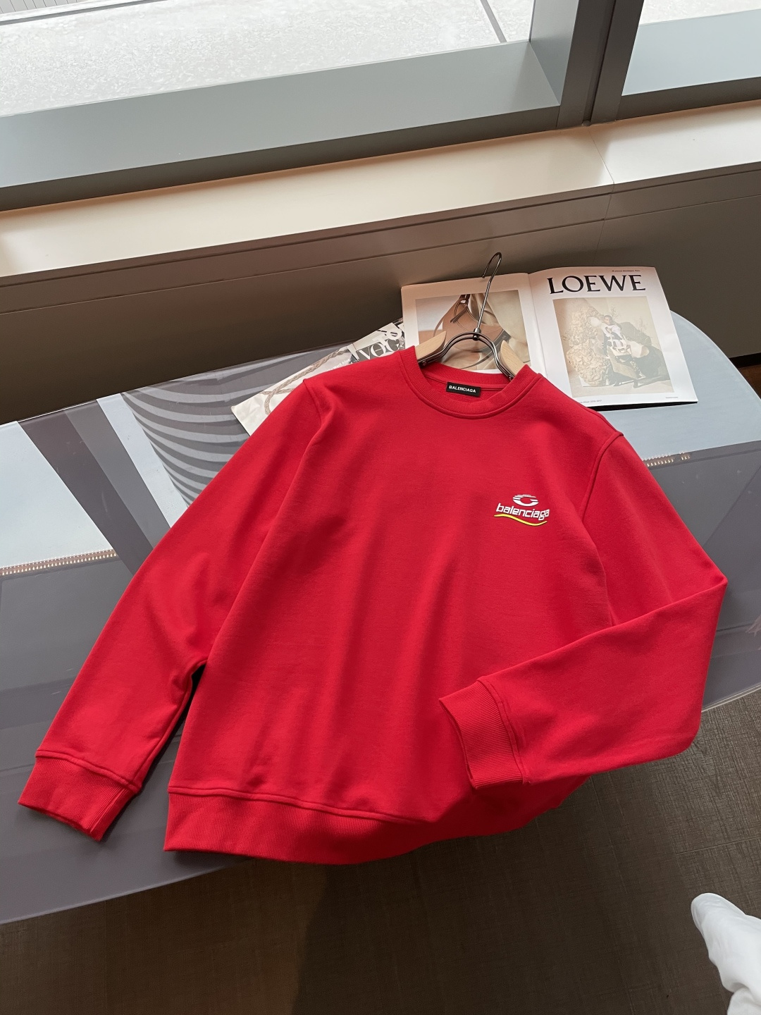 巴黎世家 /2025秋冬新品 定制顶级卫衣棉，面料特别有质感，冬季必备单品，保暖性好。男女通穿，细节到位