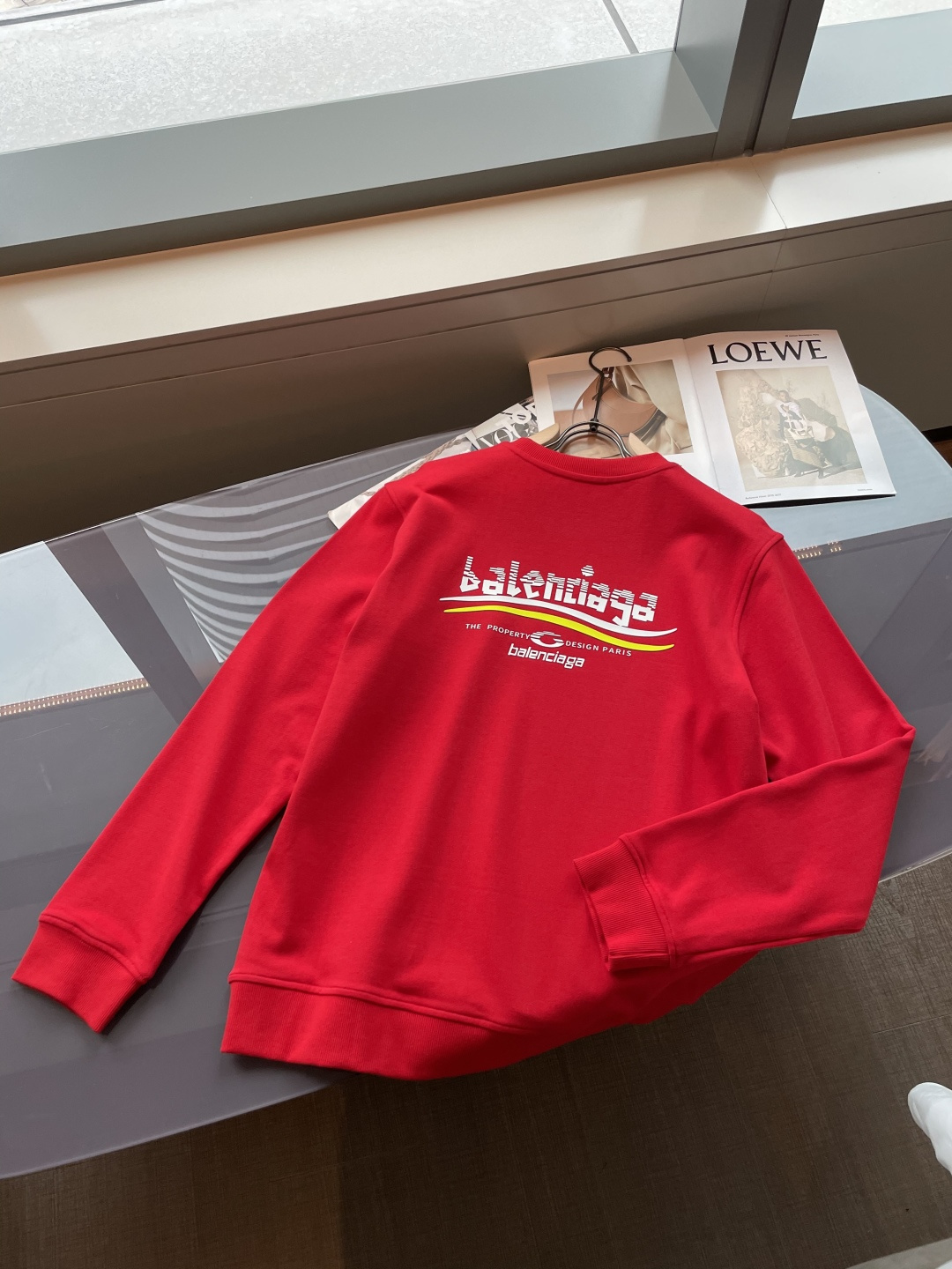 巴黎世家 /2025秋冬新品 定制顶级卫衣棉，面料特别有质感，冬季必备单品，保暖性好。男女通穿，细节到位