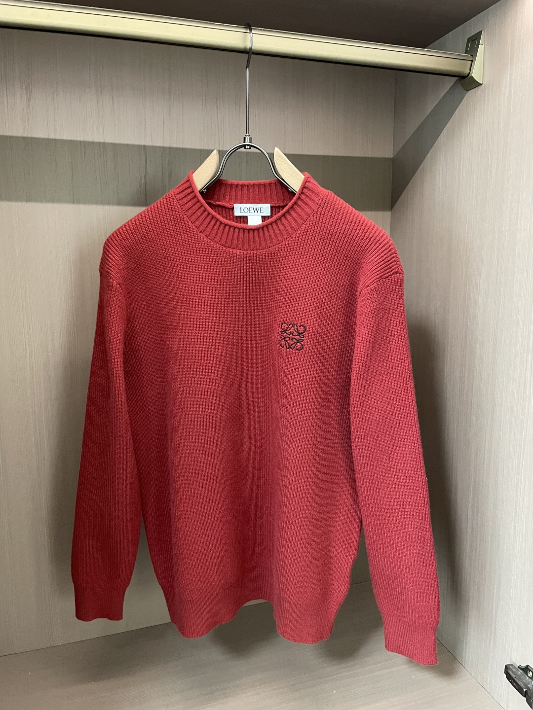 🌾Loewe 重磅推荐！2025aw秋冬新款 专柜同步 时尚经典基础款针织衫 秋冬必备款 采用针织衫加厚