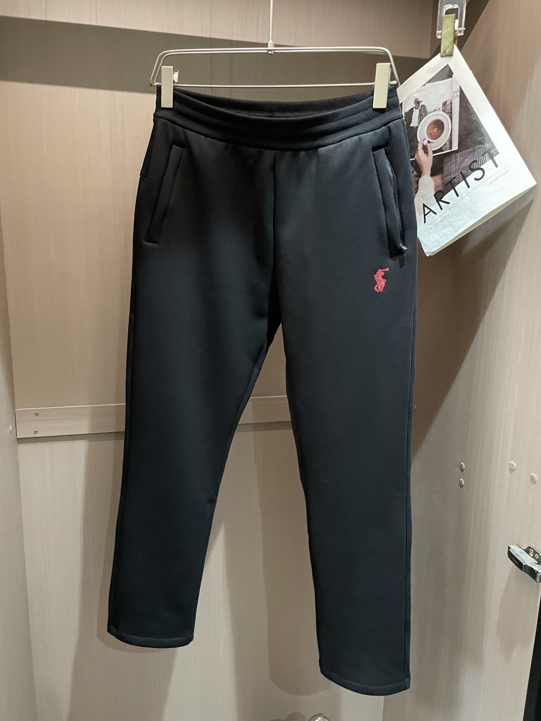 🌾 拉夫劳伦 2025秋冬最新休闲裤 加厚款 日常必备 版型超赞，能很好的修复各种腿型，非常个性！柔软排