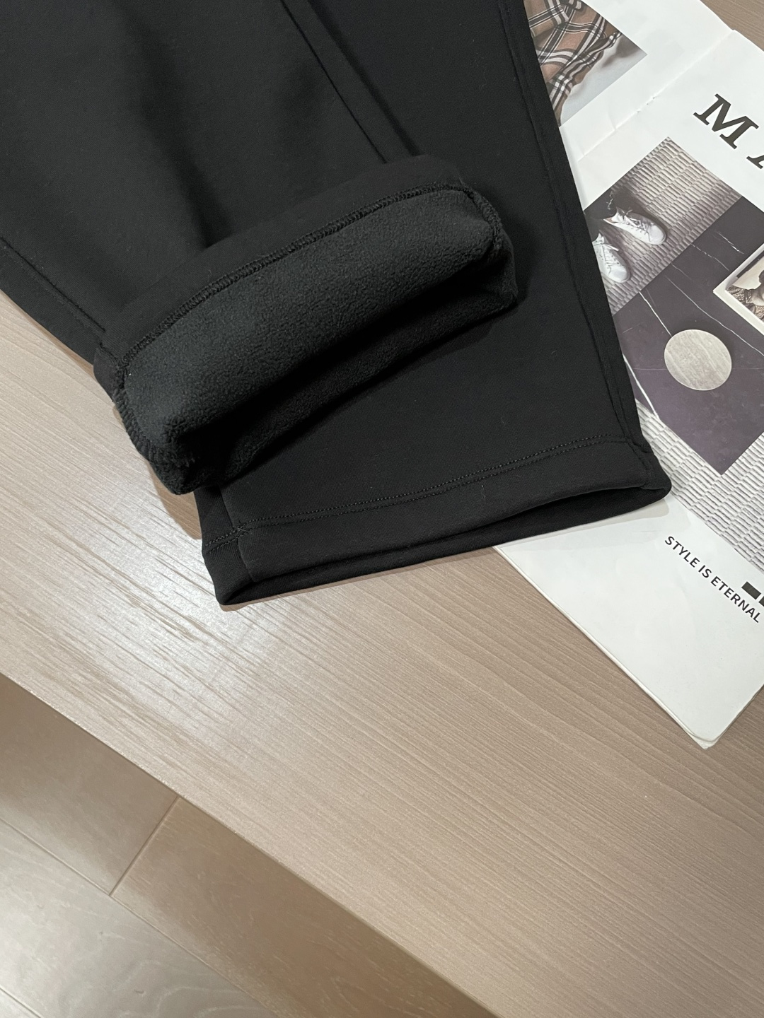 🌾 拉夫劳伦 2025秋冬最新休闲裤 加厚款 日常必备 版型超赞，能很好的修复各种腿型，非常个性！柔软排