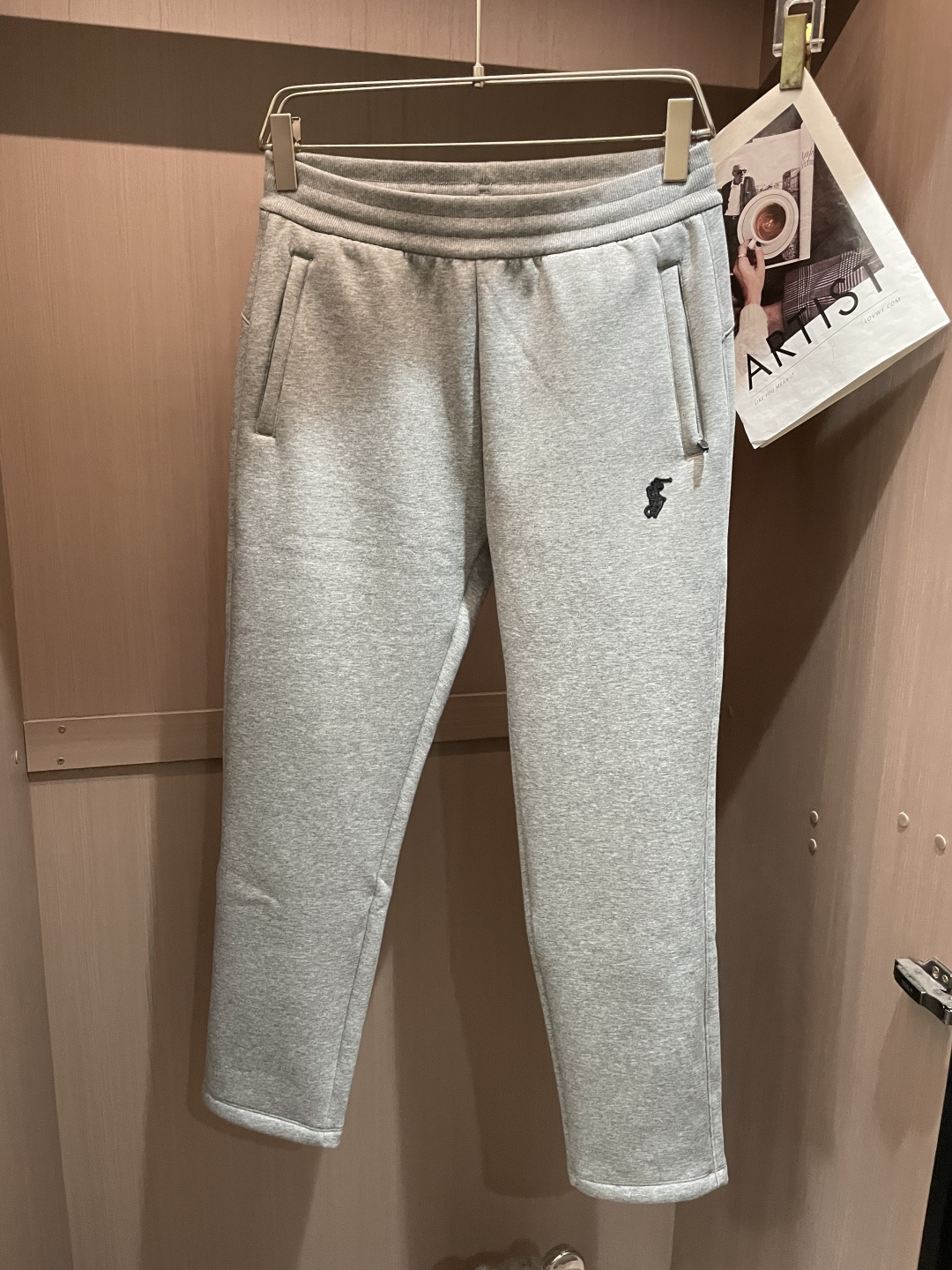 🌾 拉夫劳伦 2025秋冬最新休闲裤 加厚款 日常必备 版型超赞，能很好的修复各种腿型，非常个性！柔软排