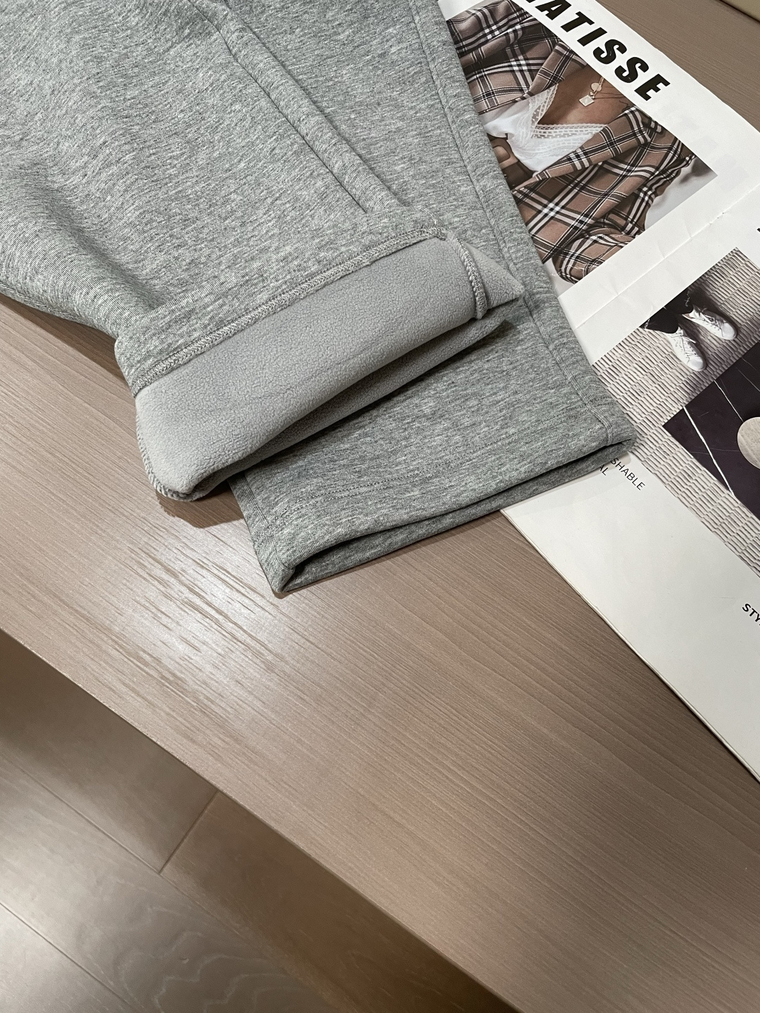 🌾 拉夫劳伦 2025秋冬最新休闲裤 加厚款 日常必备 版型超赞，能很好的修复各种腿型，非常个性！柔软排