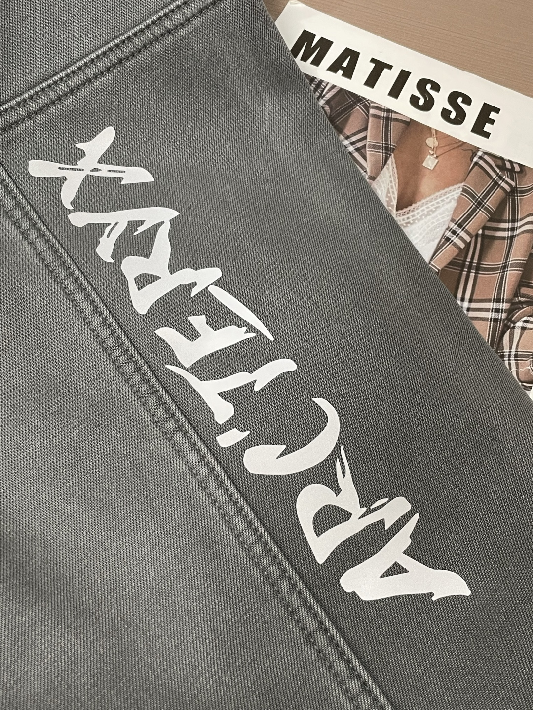 🌾始祖鸟 2025秋冬最新系列男士加厚休闲裤！内里加绒，非常保暖，北方的宝子们赶紧备上！采用客供弹力柔棉